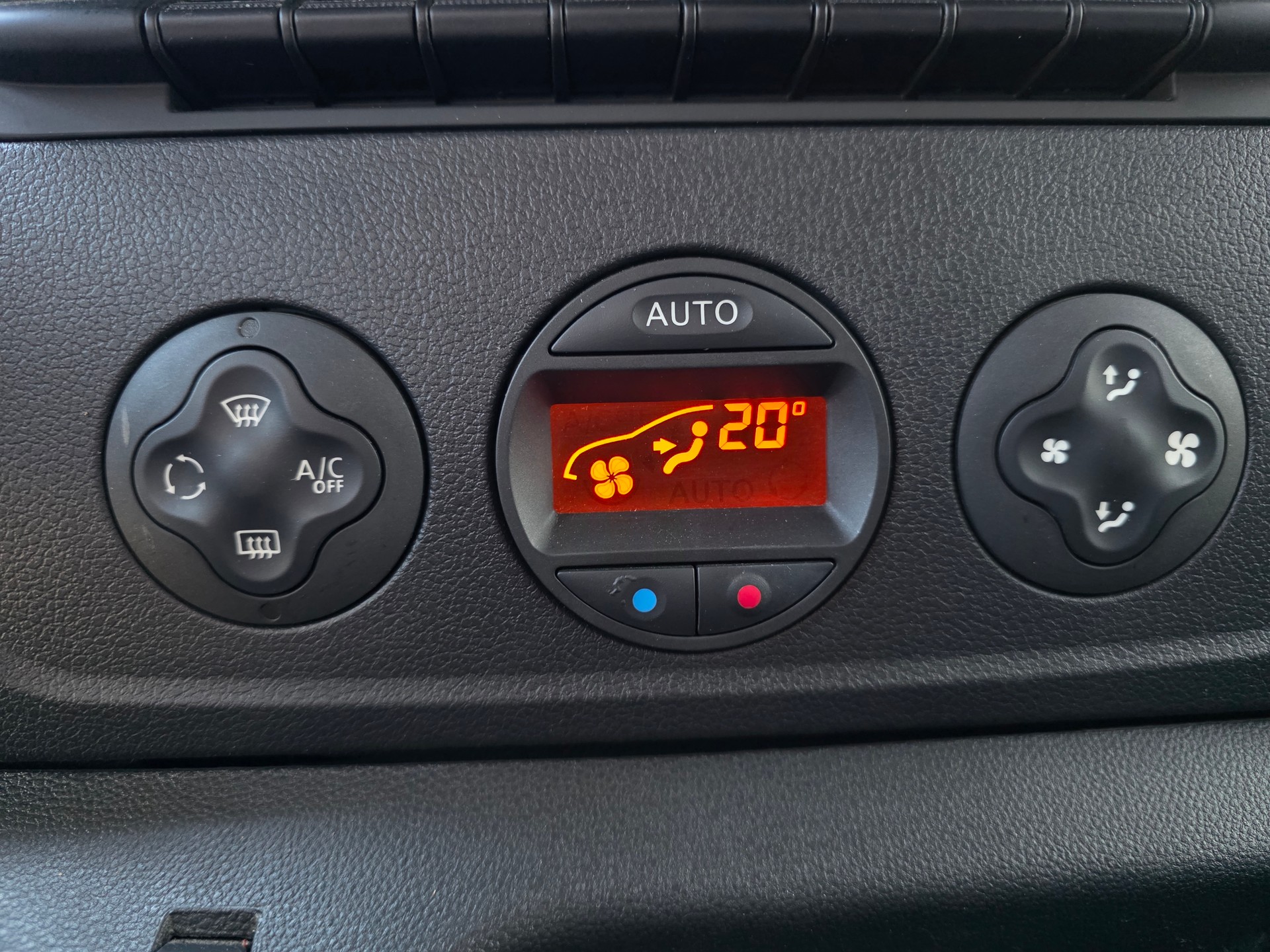 RENAULT Master T35 ENERGY 2.3dCi 150 L2H2-image-10