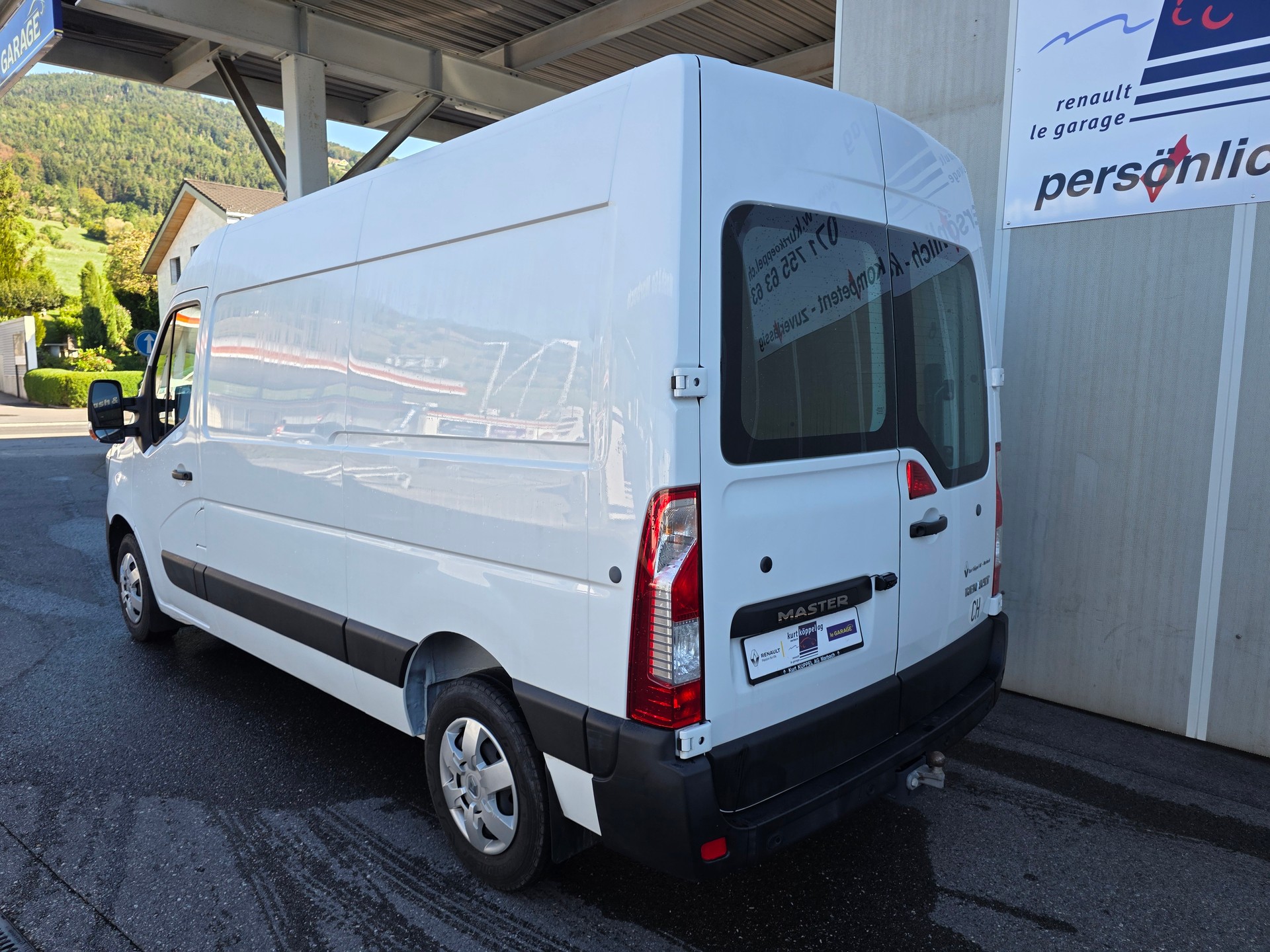 RENAULT Master T35 ENERGY 2.3dCi 150 L2H2-image-2