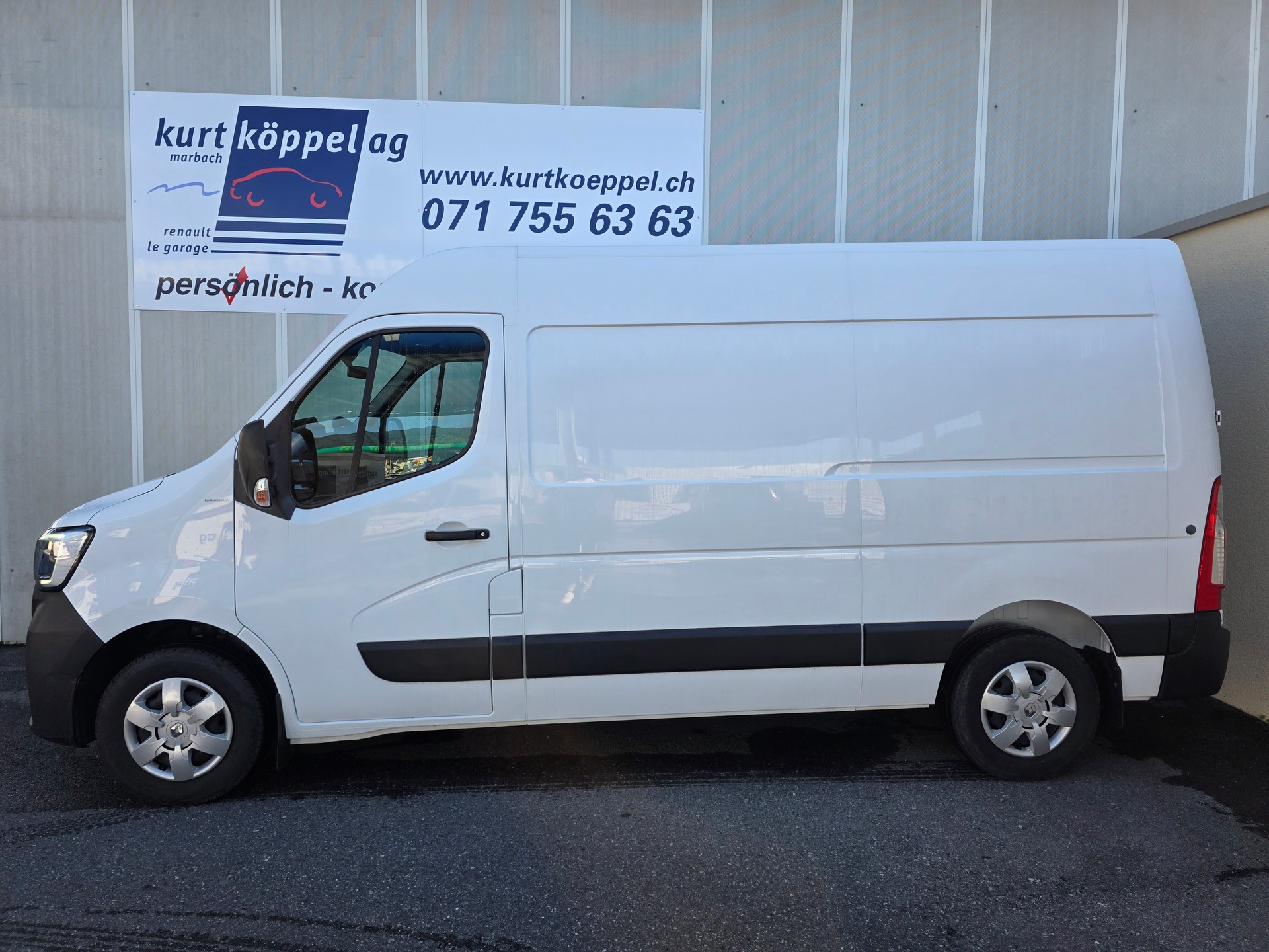 RENAULT Master T35 ENERGY 2.3dCi 150 L2H2-image-0