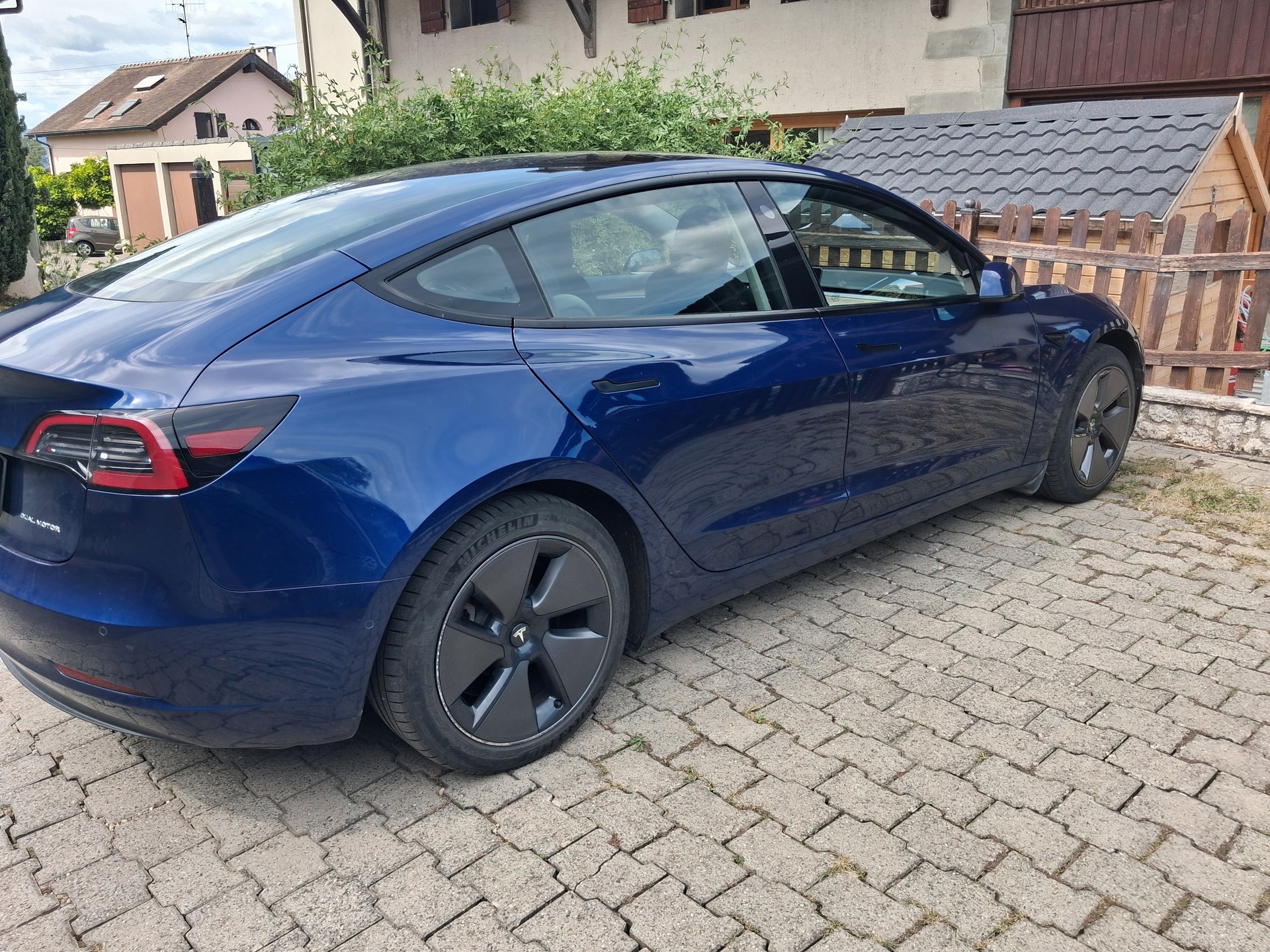TESLA Long Range D-image-1