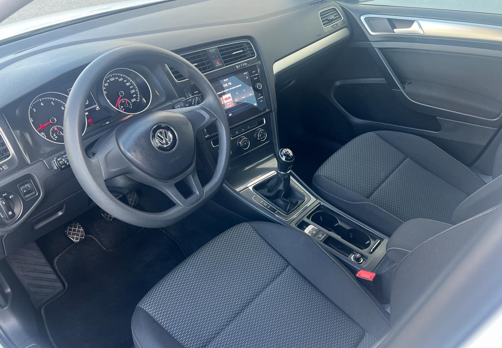 VW 1.0 TSI Trendline-image-3