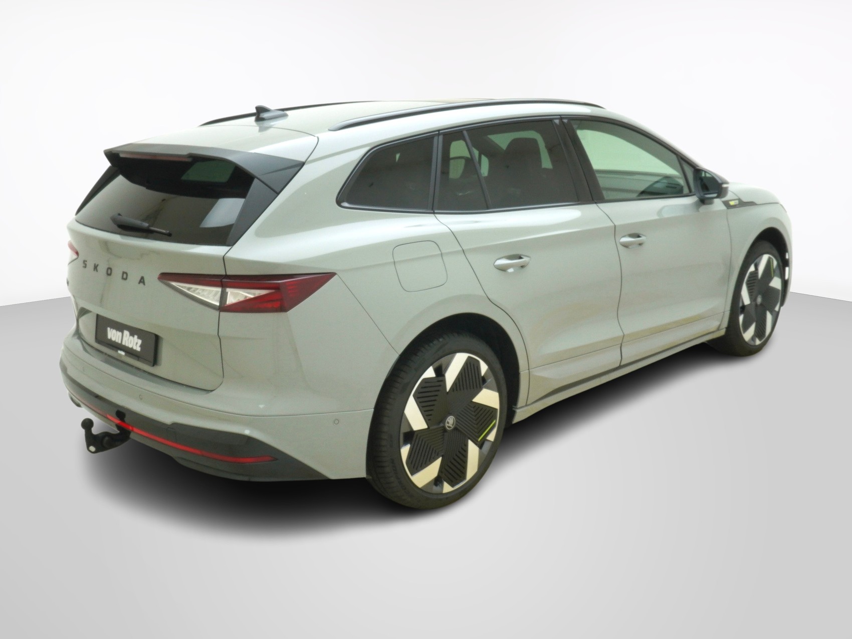 SKODA Enyaq iV RS-Lounge MAXX-image-4