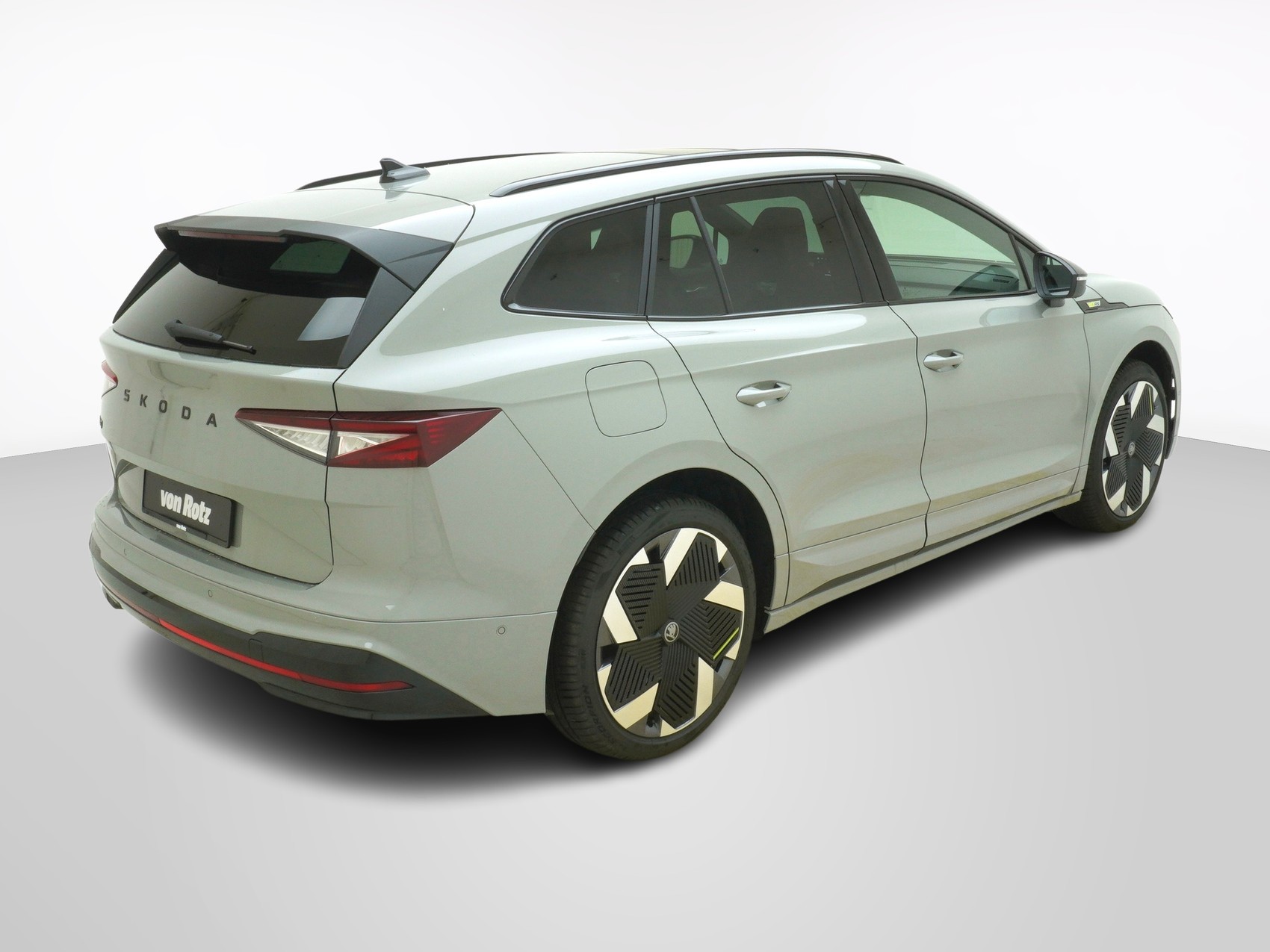 SKODA Enyaq iV RS-Lounge MAXX-image-5