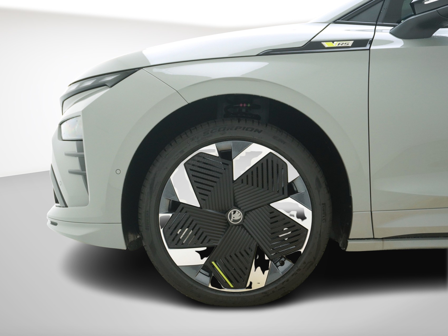 SKODA Enyaq iV RS-Lounge MAXX-image-9