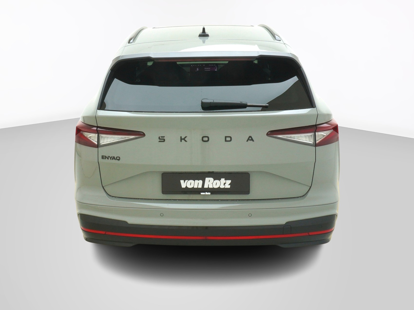 SKODA Enyaq iV RS-Lounge MAXX-image-2