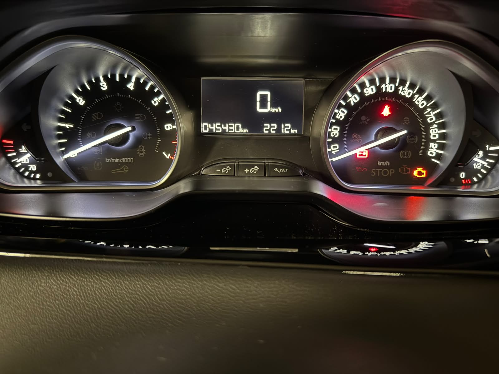 PEUGEOT 1.2 PureTech Active S/S — slika 13