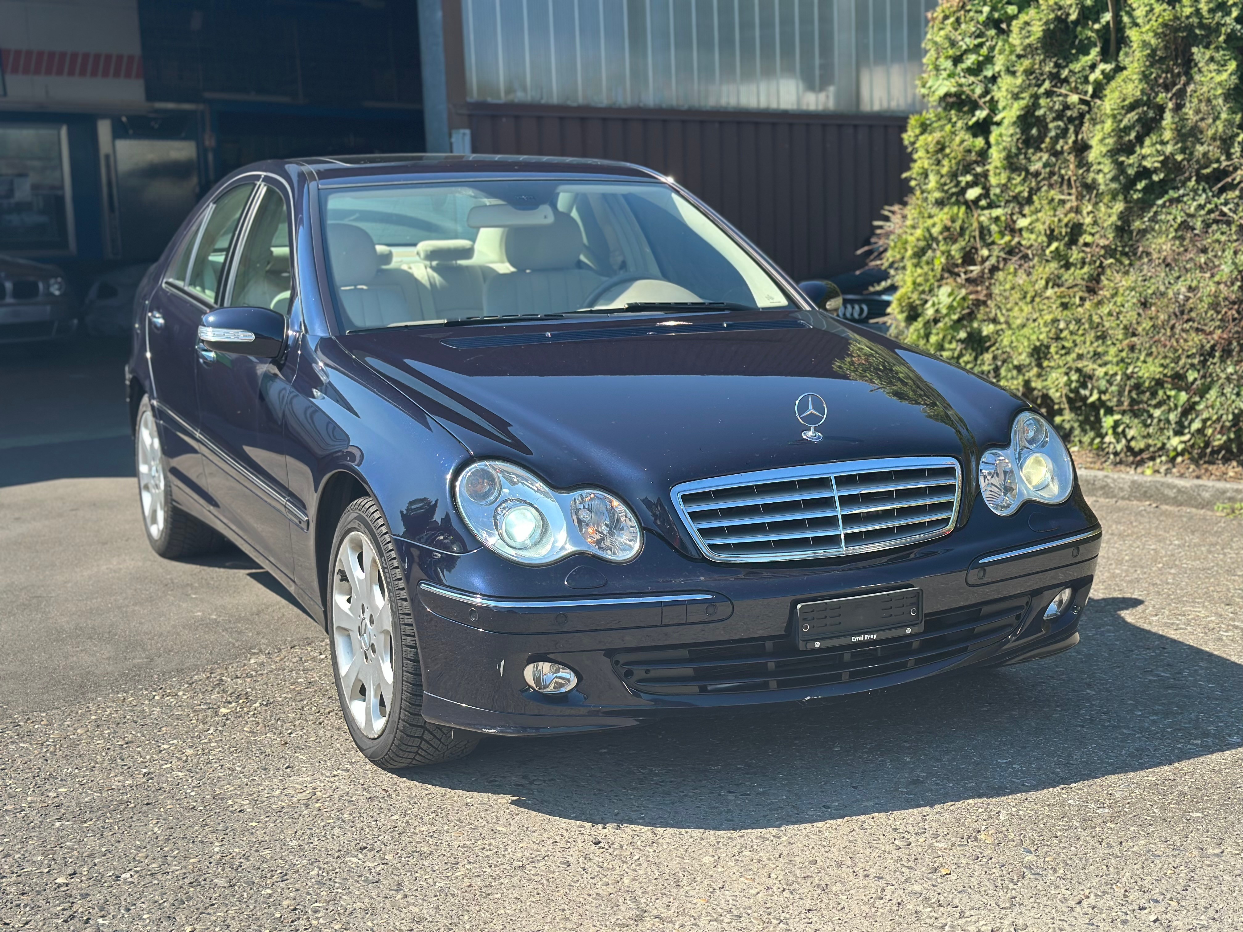 MERCEDES-BENZ C 350 Elégance 4Matic Automatic — slika 1