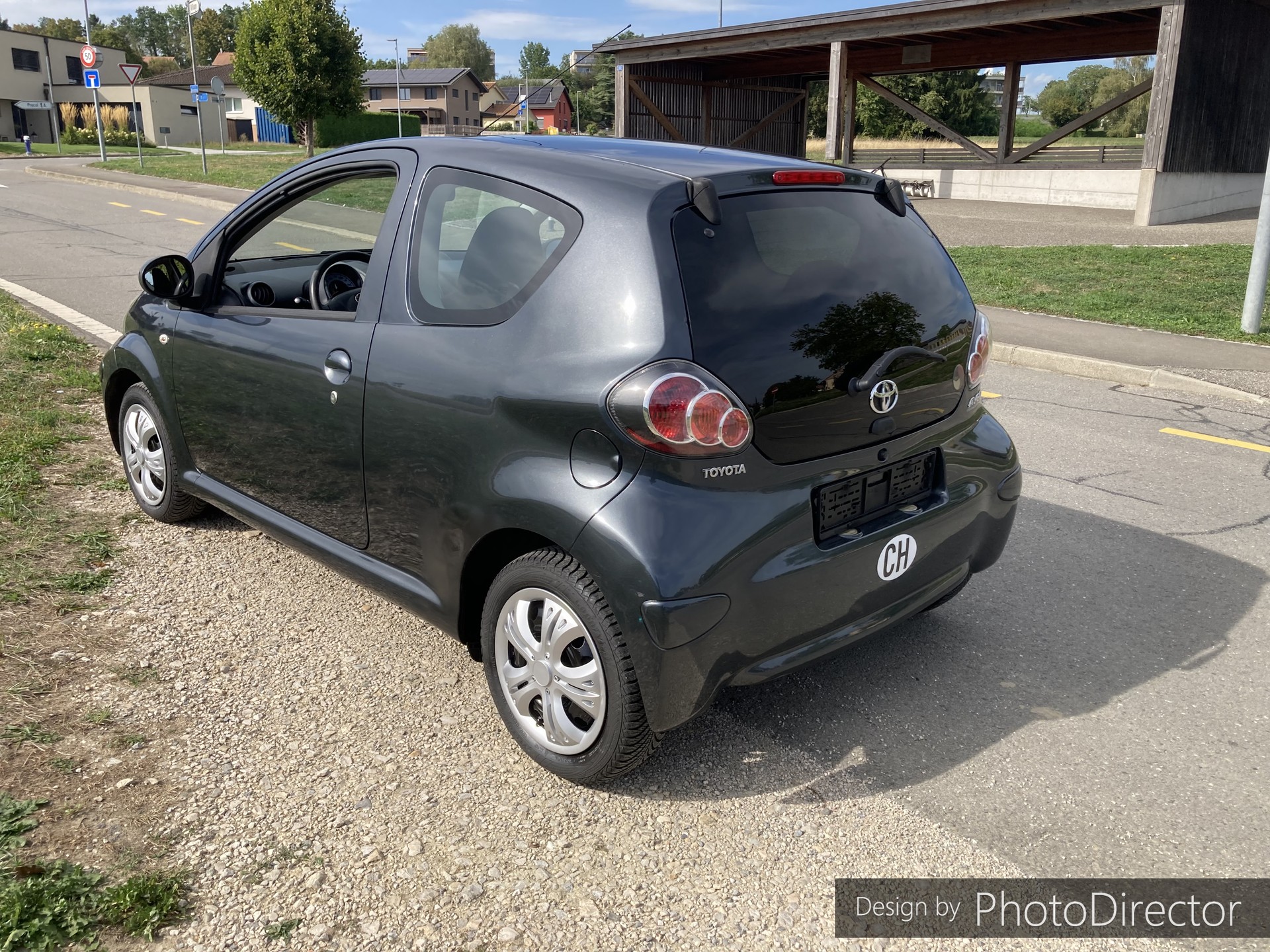 TOYOTA Aygo 1.0 Linea Luna Cool-image-13
