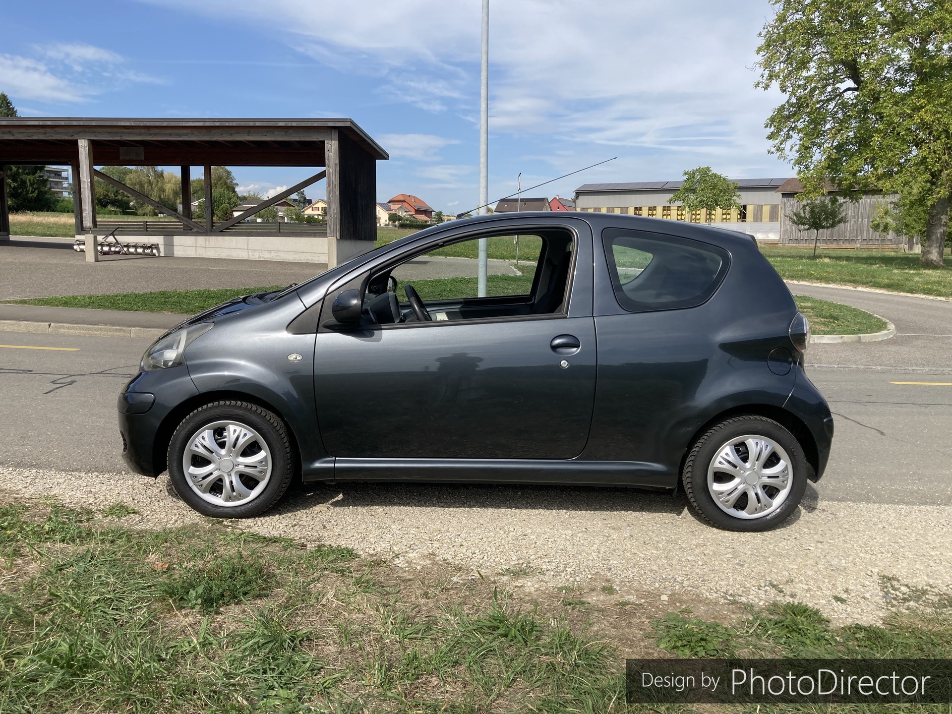 TOYOTA Aygo 1.0 Linea Luna Cool-image-2