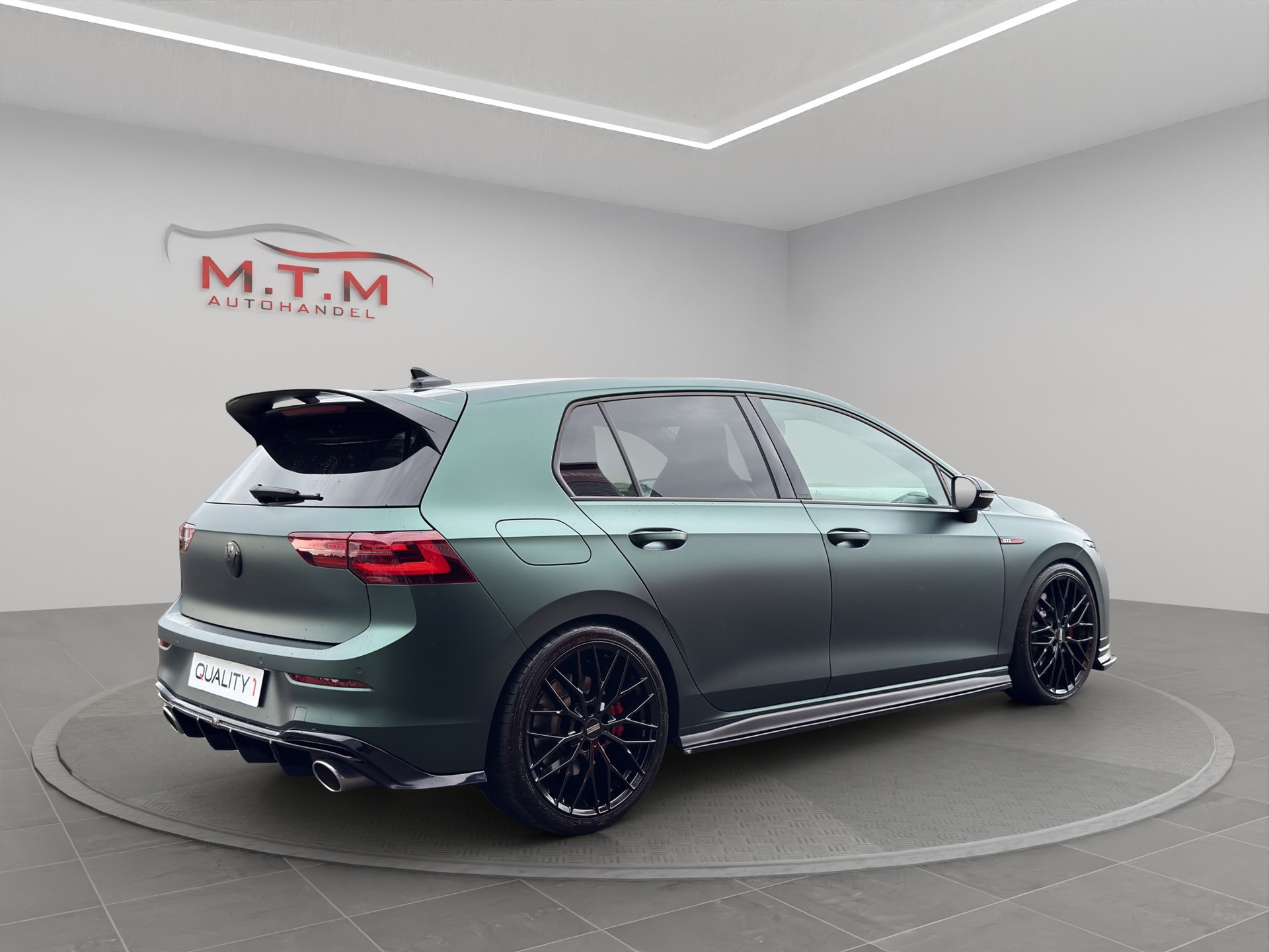 VW Golf 2.0 TSI GTI Clubsport DSG-image-11
