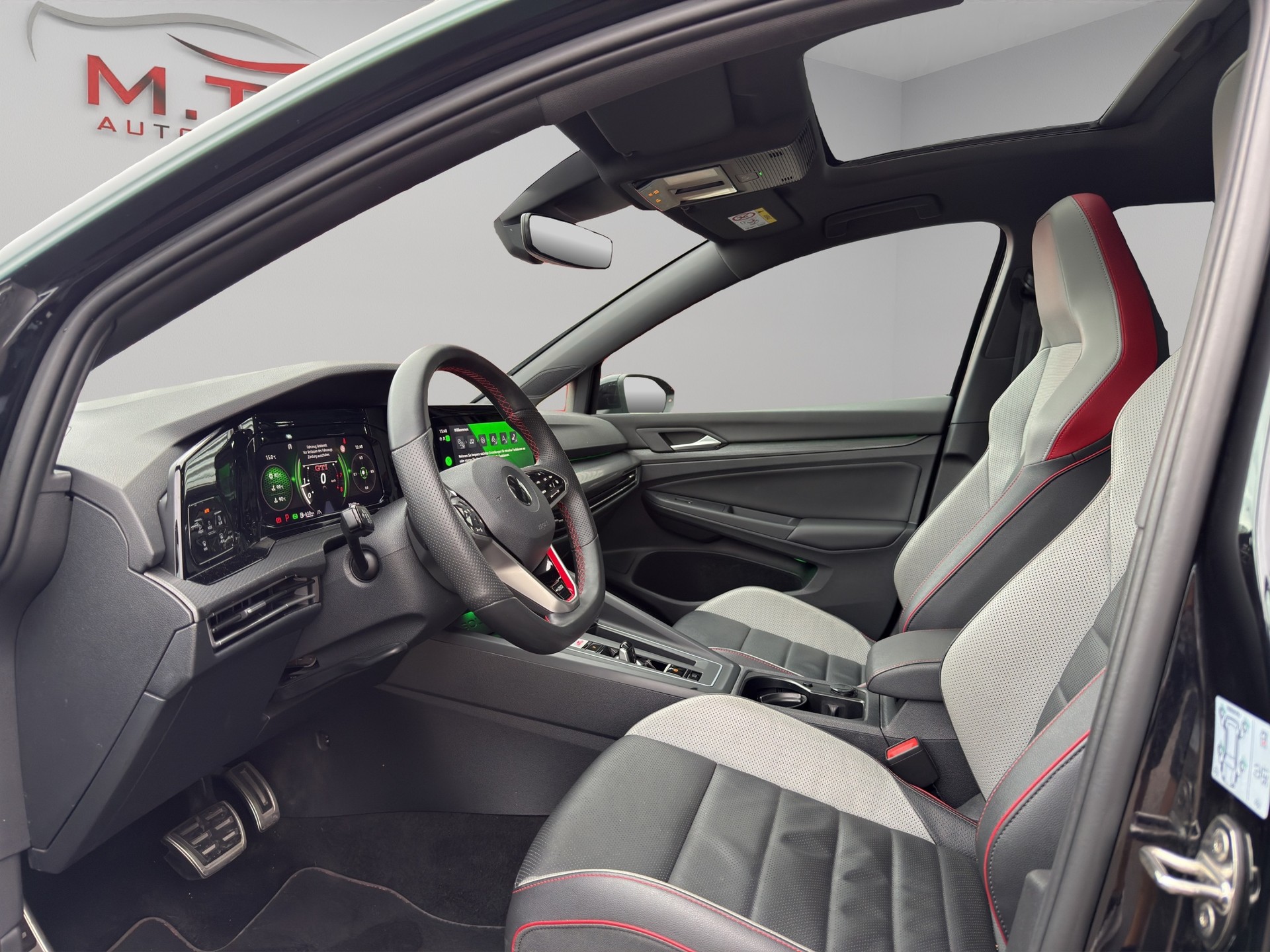 VW Golf 2.0 TSI GTI Clubsport DSG-image-14
