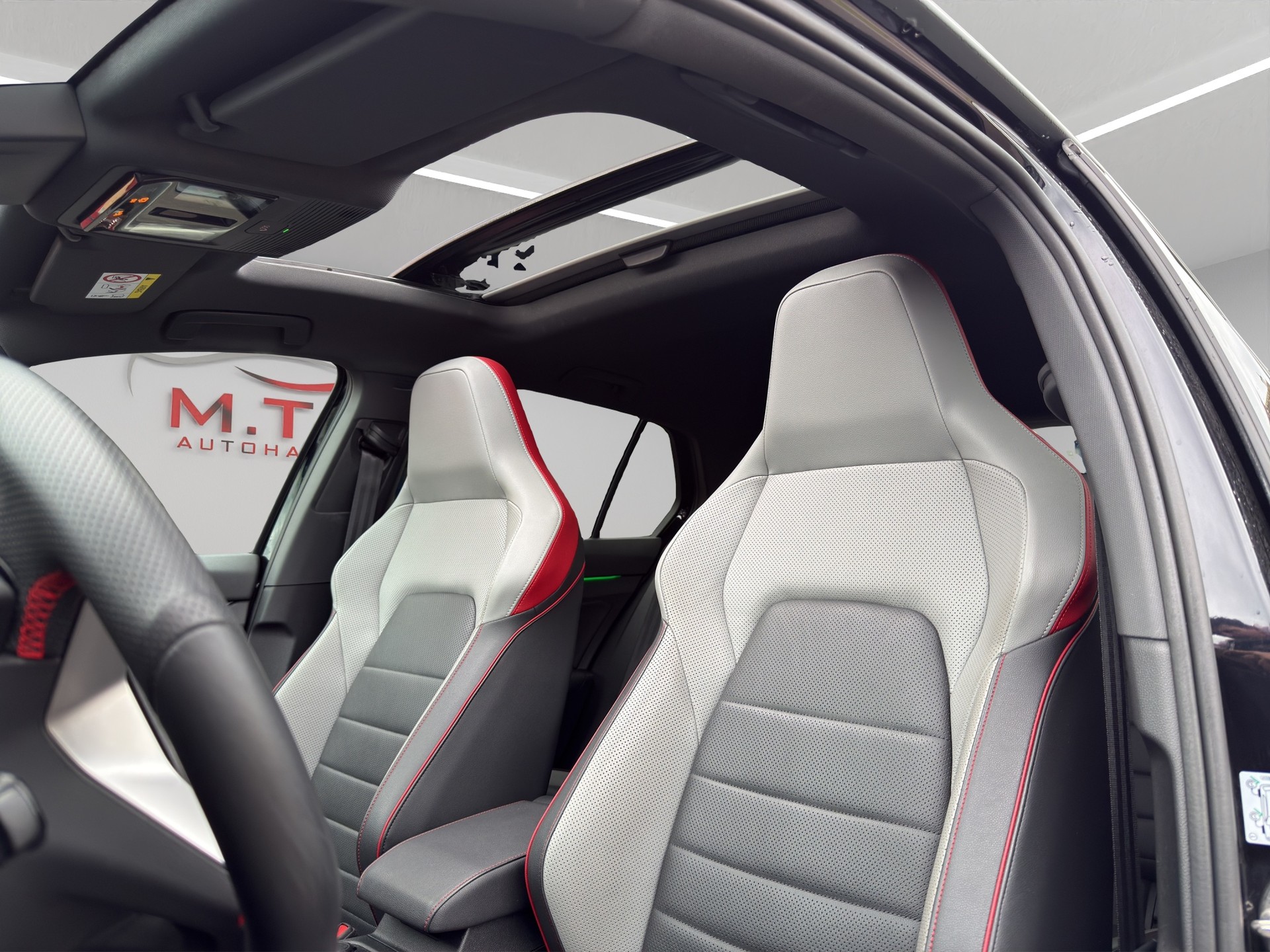 VW Golf 2.0 TSI GTI Clubsport DSG-image-23
