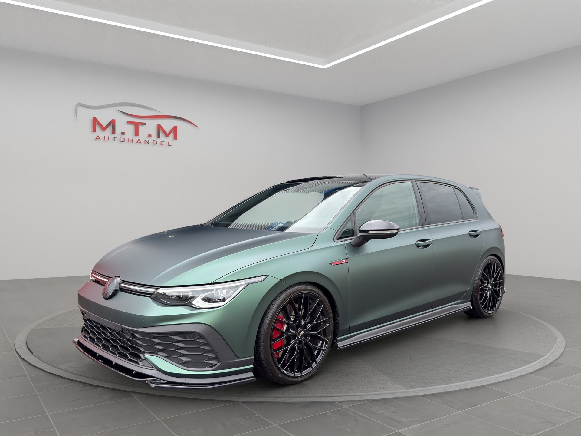 VW Golf 2.0 TSI GTI Clubsport DSG-image-5