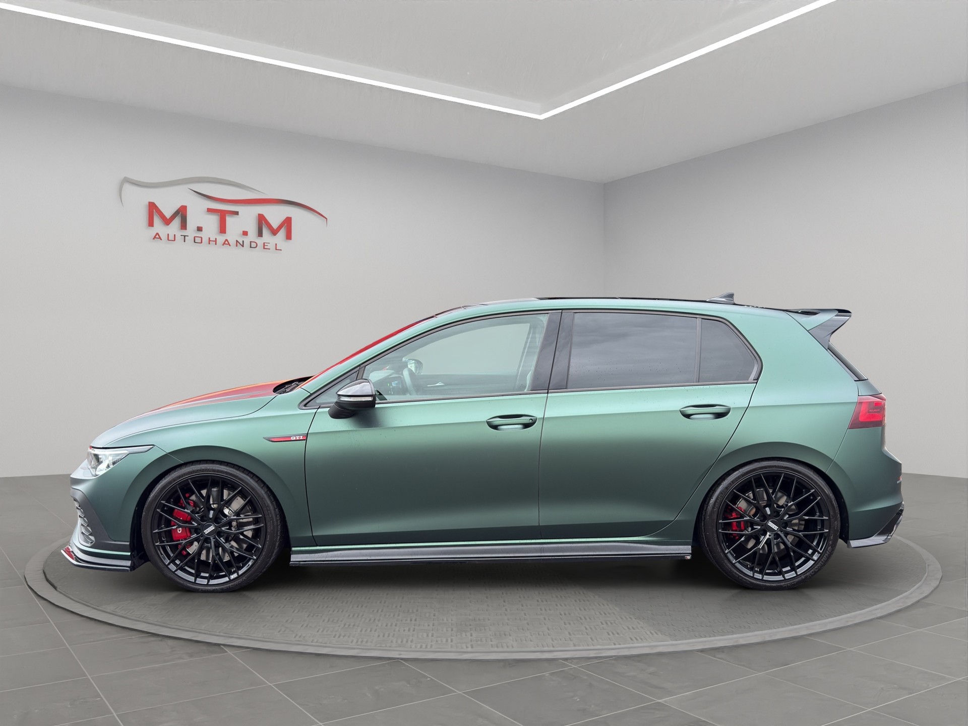 VW Golf 2.0 TSI GTI Clubsport DSG-image-7