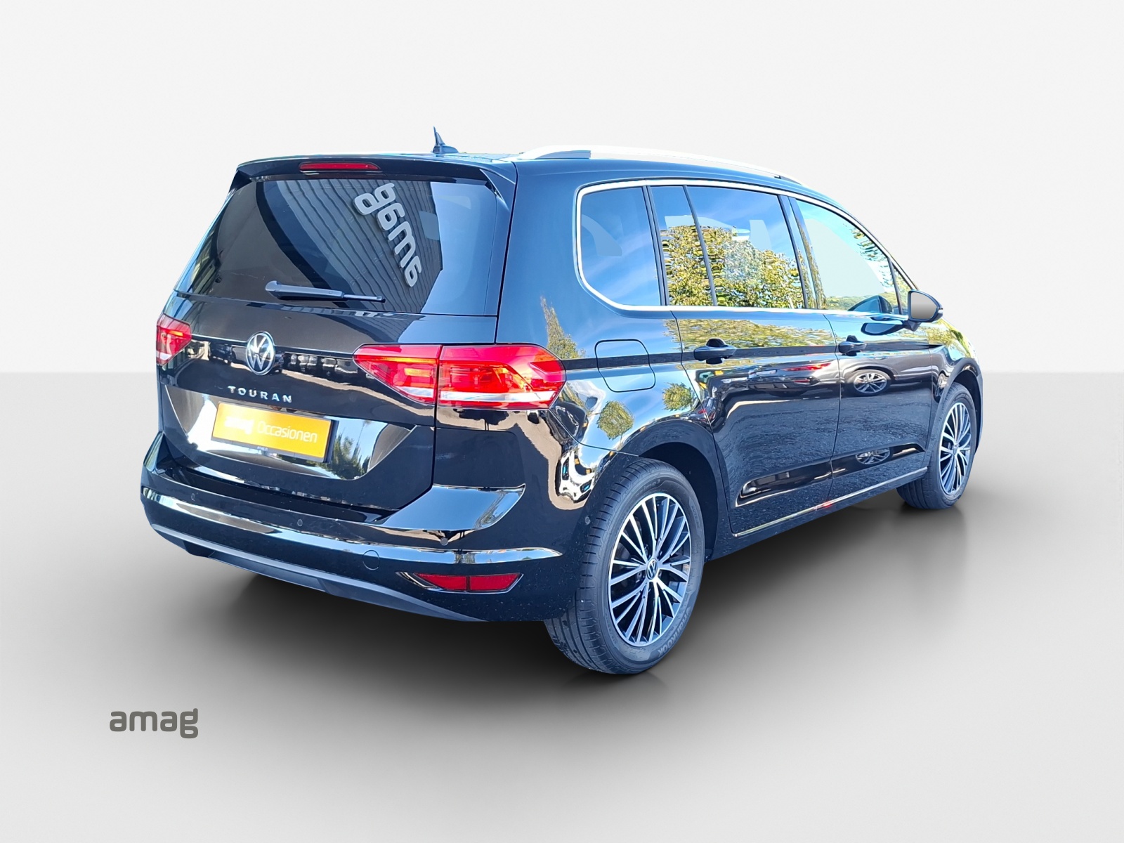 VW Touran 1.5 TSI EVO Highline DSG-image-4