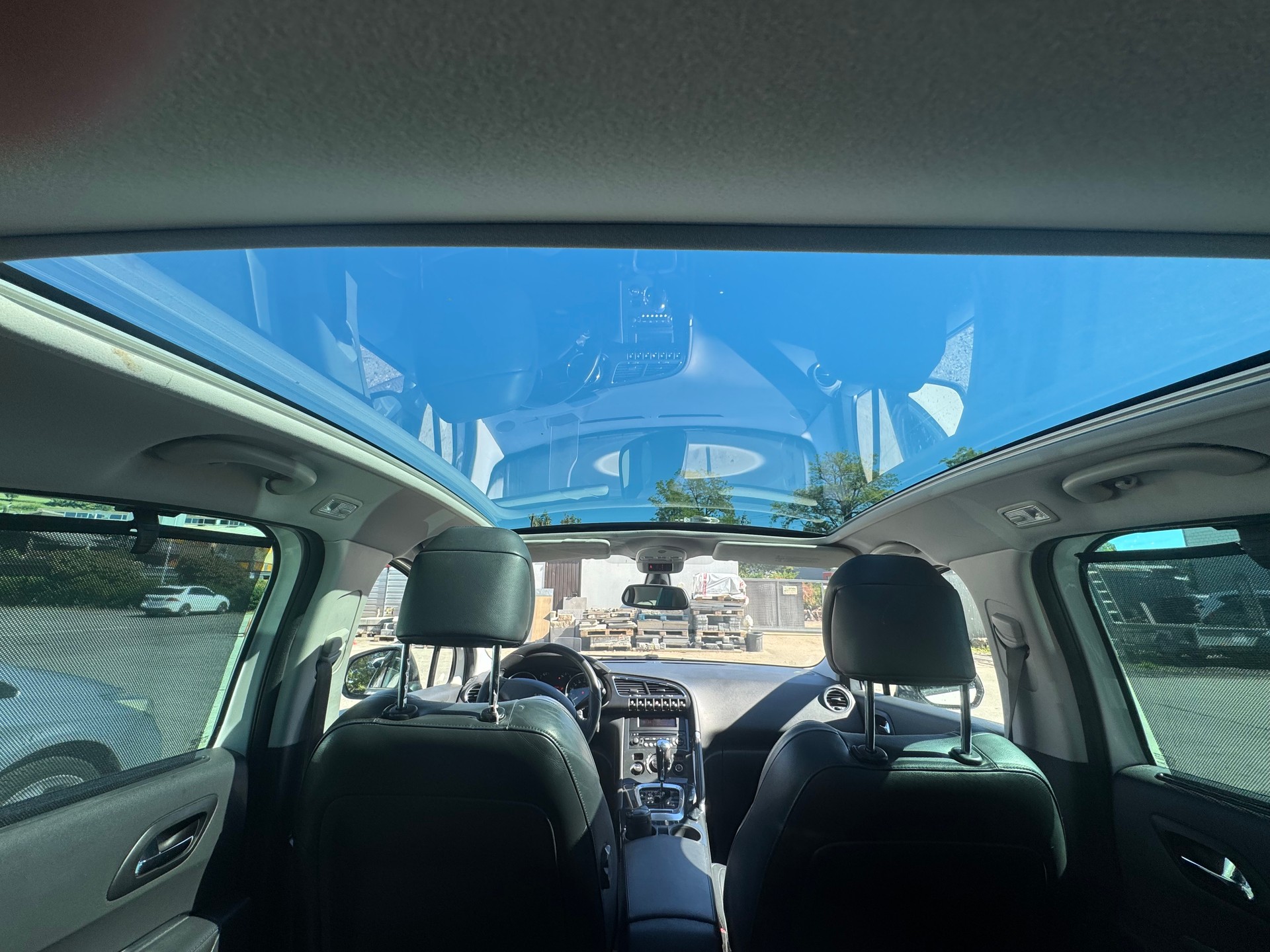 PEUGEOT 3008 2.0 HDI Platinum Tiptronic-image-7