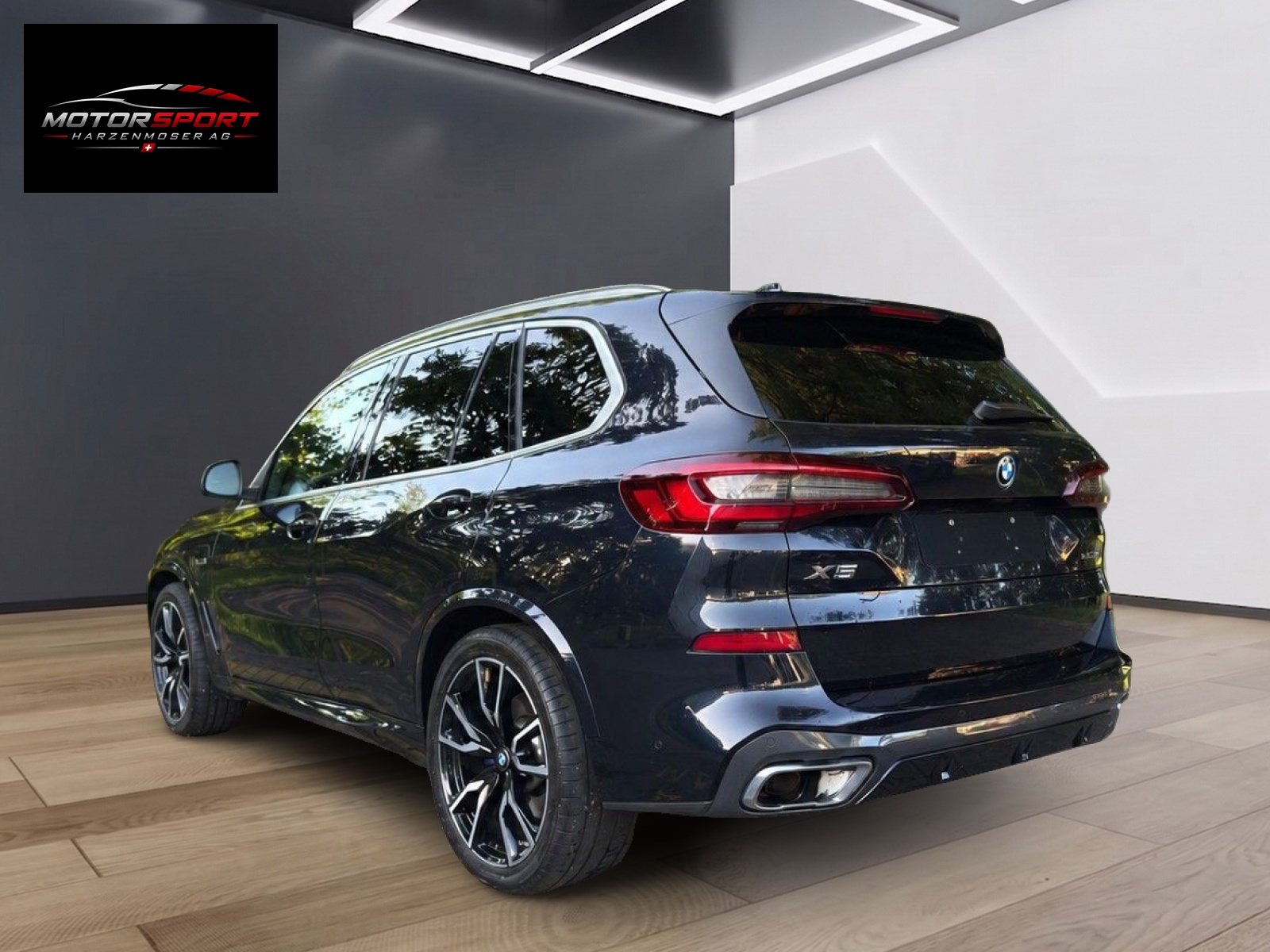 BMW X5 xDrive45e M Sport Steptronic-showroom-element-1