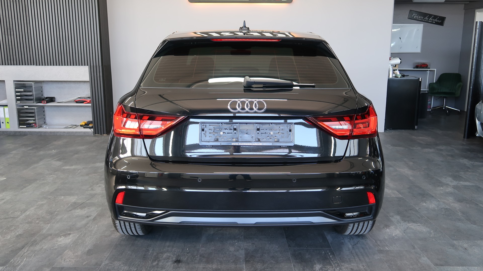 AUDI A1 Sportback 35 TFSI Intérieur S Line / 150CV / CH / GARANTIE / KEYLESS-image-11