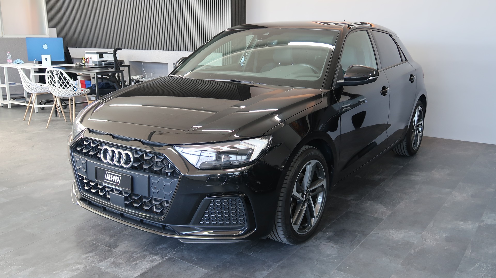 AUDI A1 Sportback 35 TFSI Intérieur S Line / 150CV / CH / GARANTIE / KEYLESS-image-3