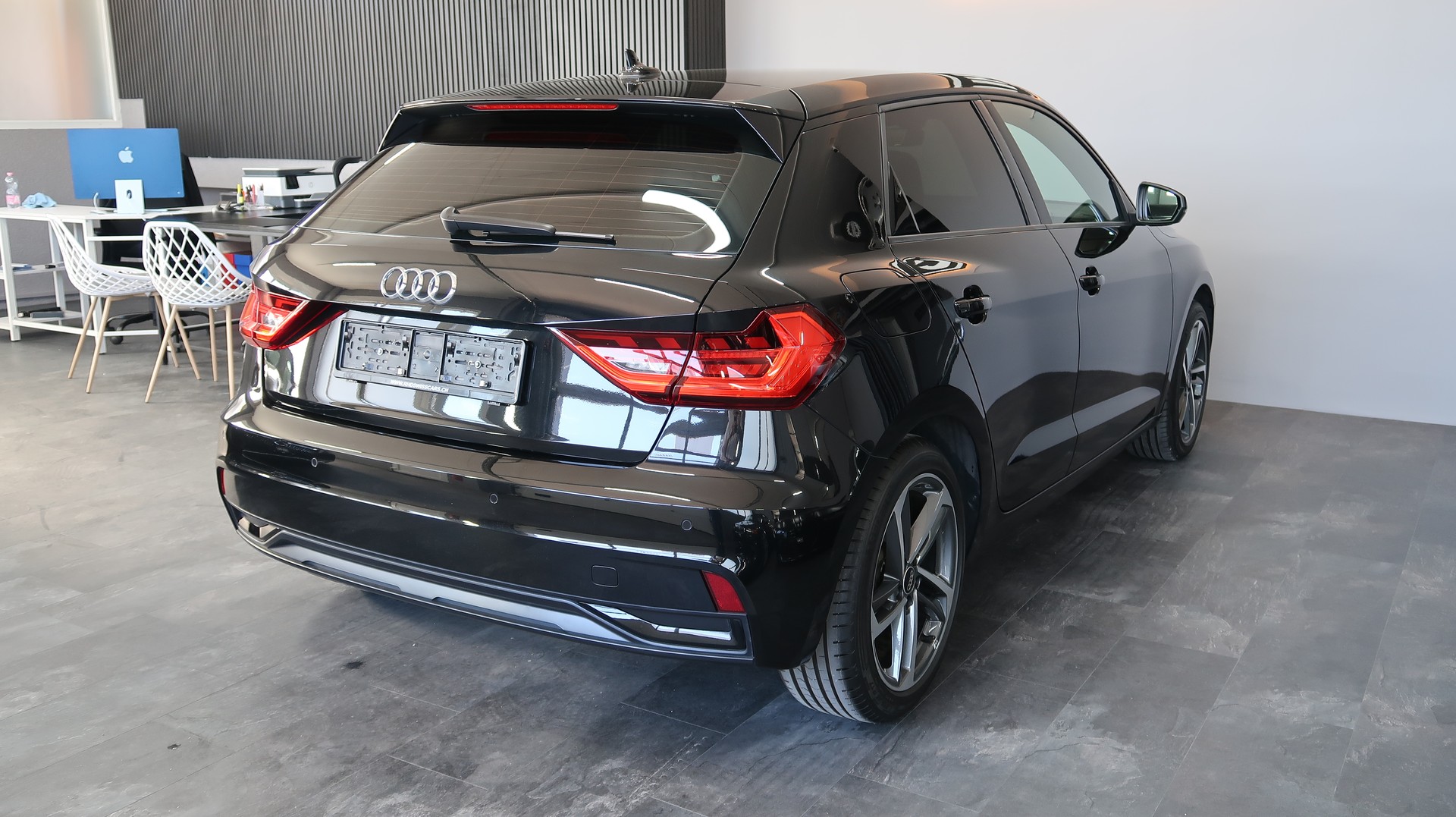 AUDI A1 Sportback 35 TFSI Intérieur S Line / 150CV / CH / GARANTIE / KEYLESS-image-10
