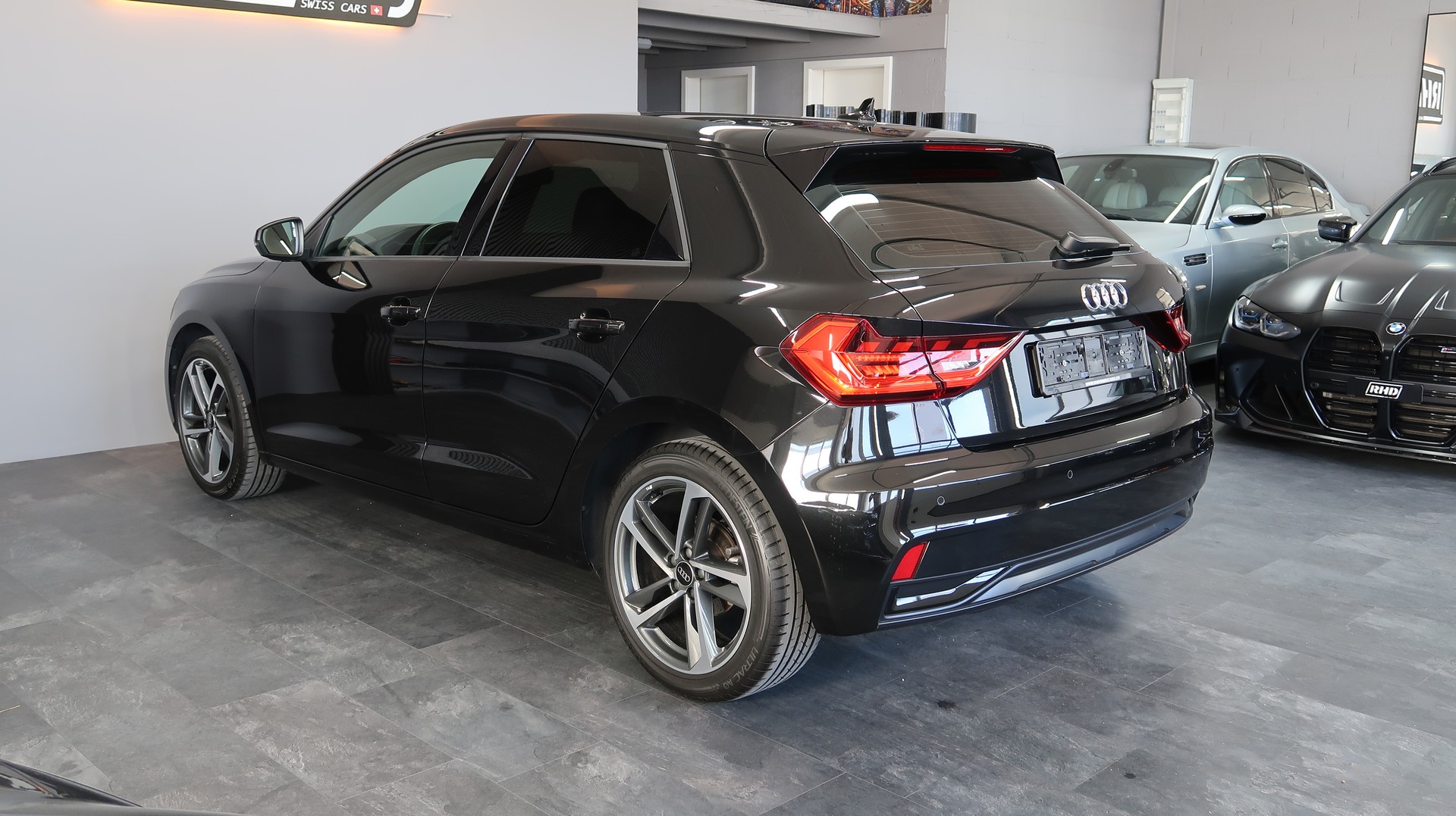 AUDI A1 Sportback 35 TFSI Intérieur S Line / 150CV / CH / GARANTIE / KEYLESS-image-13