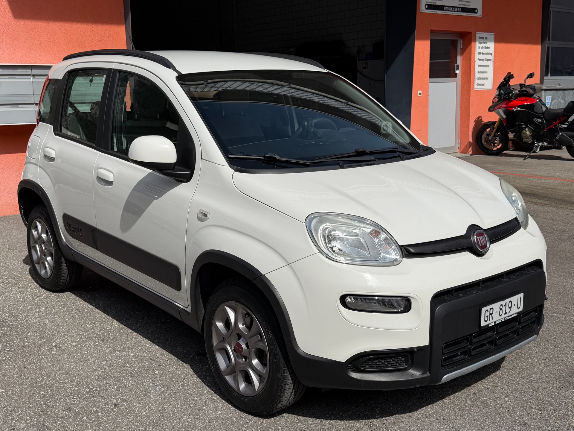 FIAT Panda 1.3 MJ Climbing 4x4-image-0