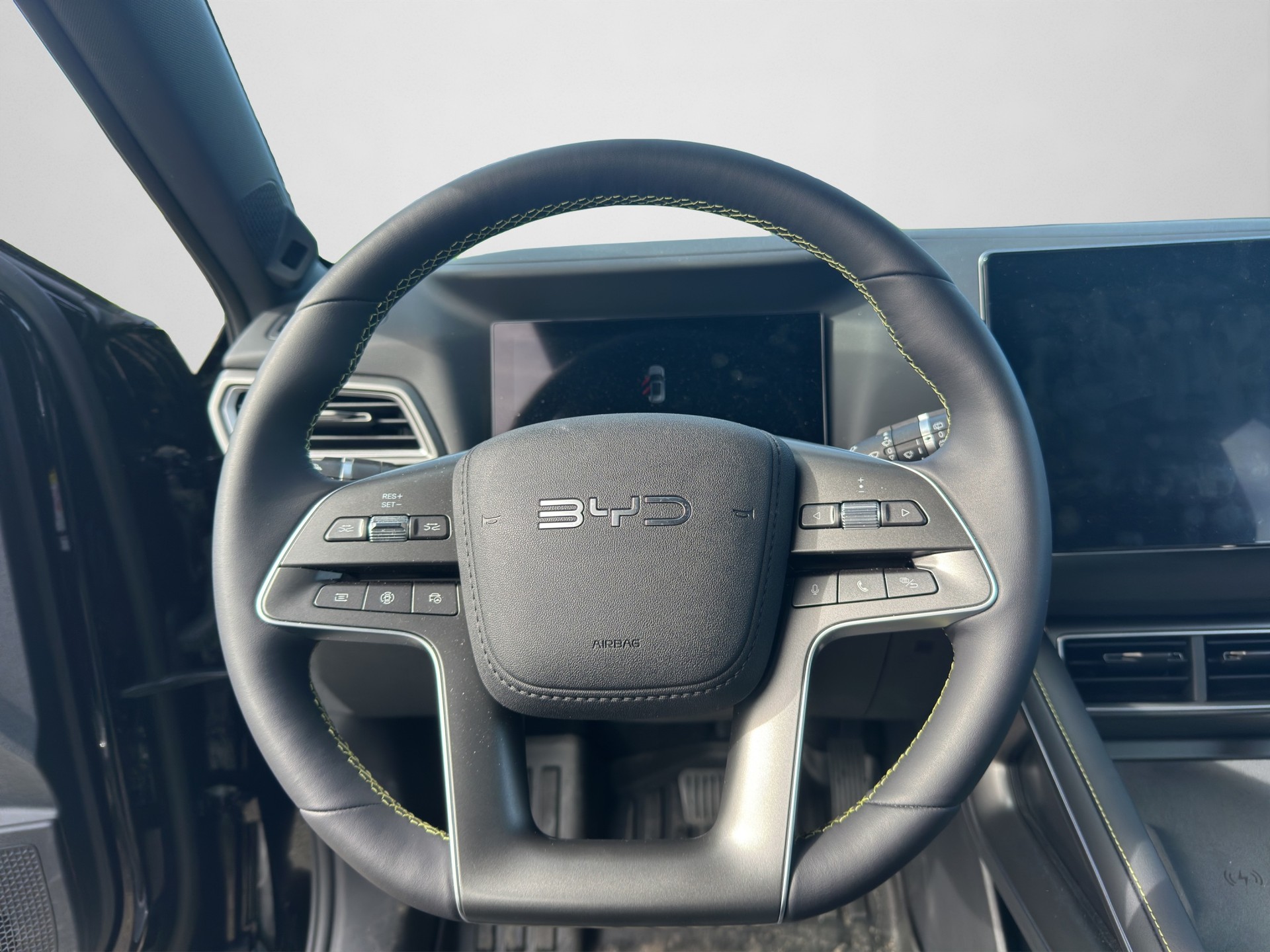 BYD Atto2 45 kWh Boost-image-9