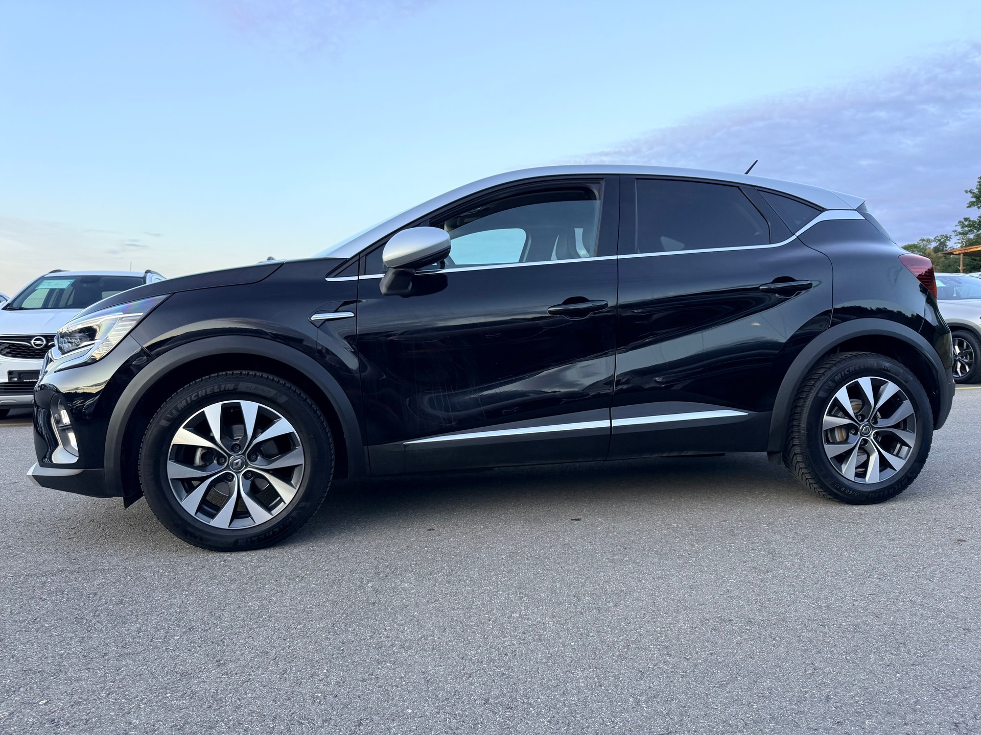 RENAULT Captur 1.3 TCe EDC Intens EDC-image-1