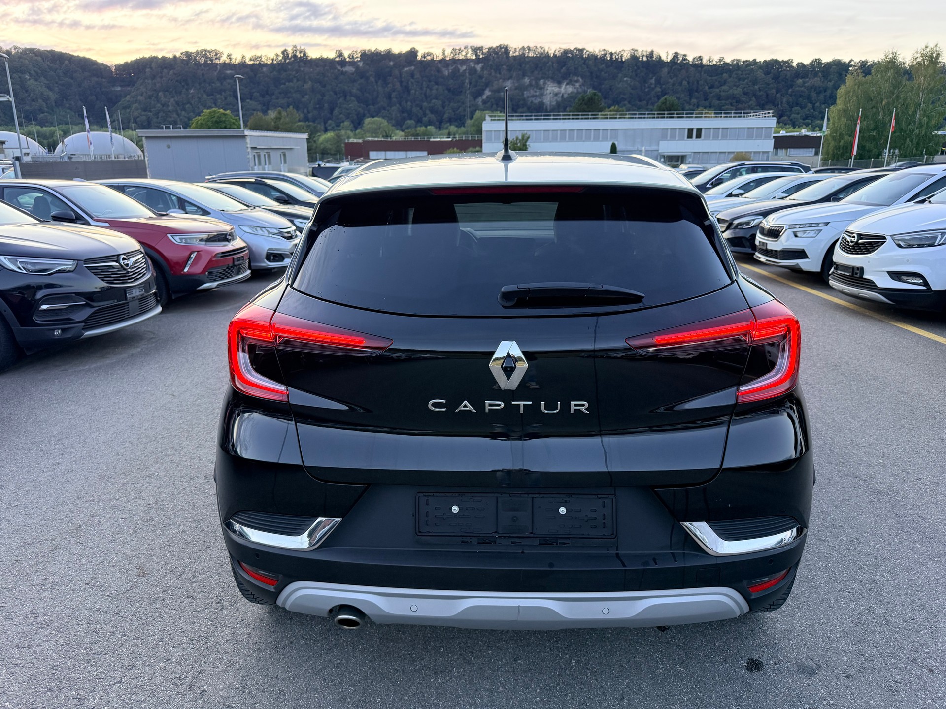 RENAULT Captur 1.3 TCe EDC Intens EDC-image-8