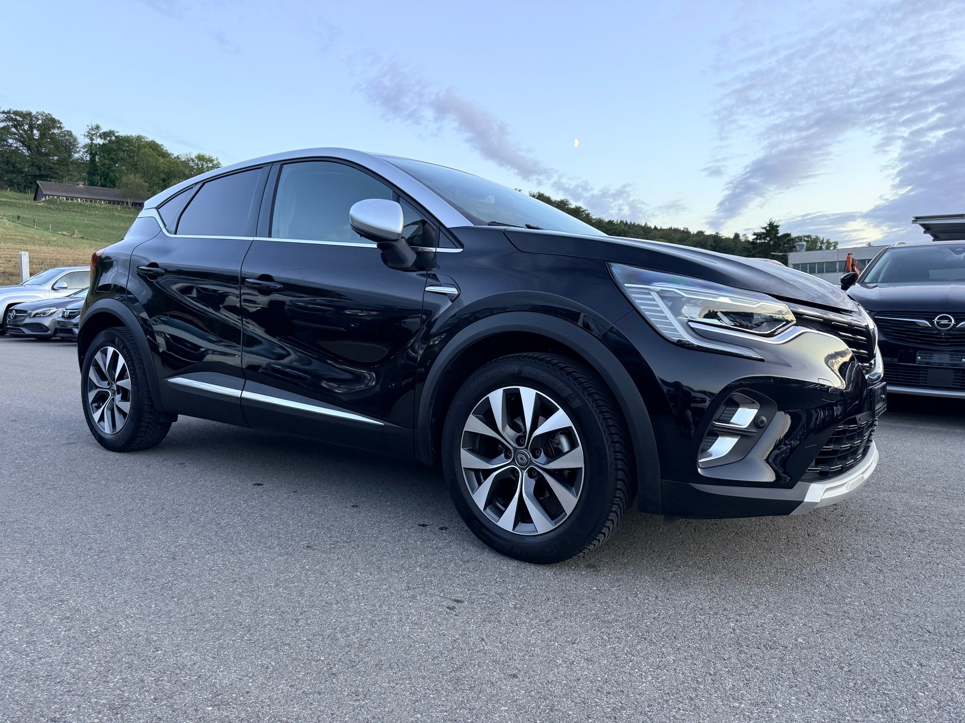 RENAULT Captur 1.3 TCe EDC Intens EDC-image-4
