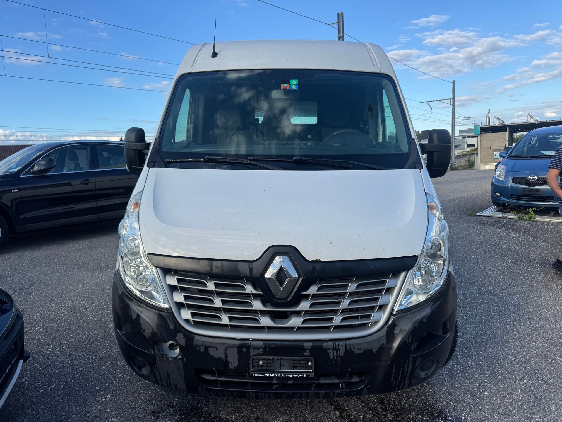 RENAULT Master T35 2.3dCi 130 L3H2-image-1
