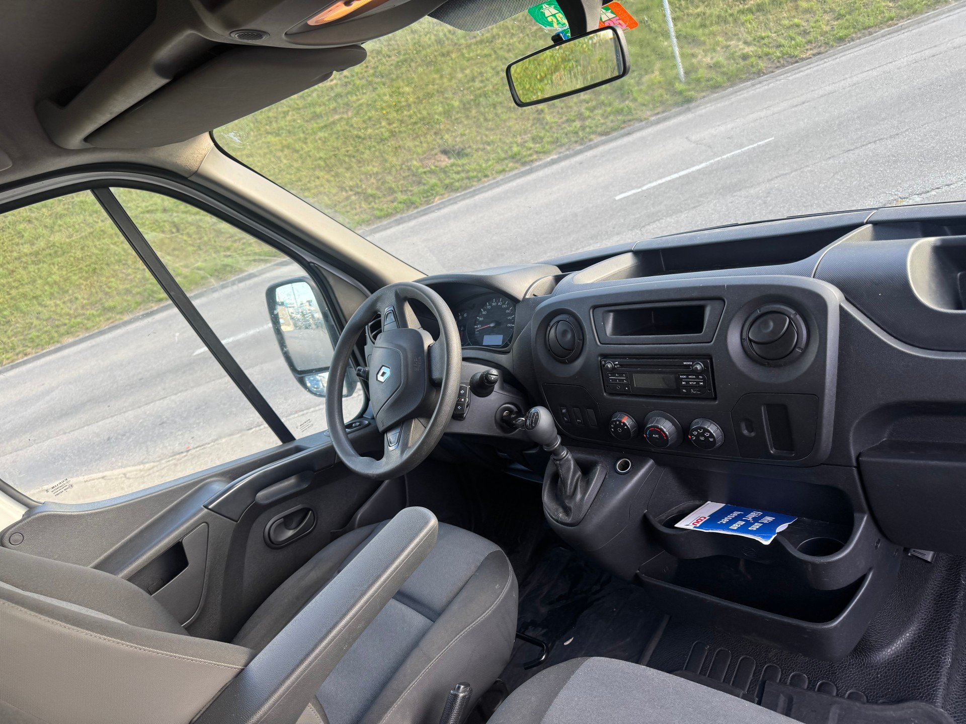 RENAULT Master T35 2.3dCi 130 L3H2-image-8