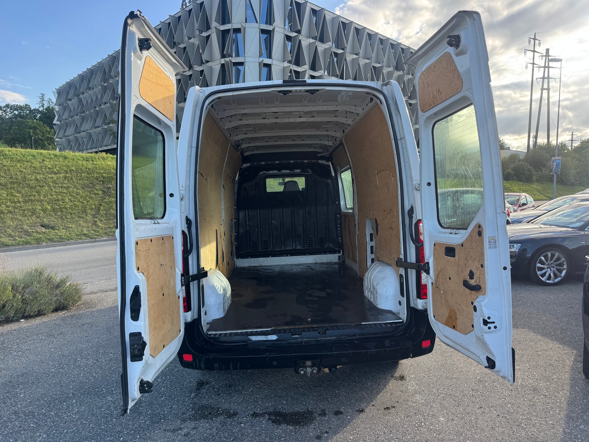 RENAULT Master T35 2.3dCi 130 L3H2-image-4