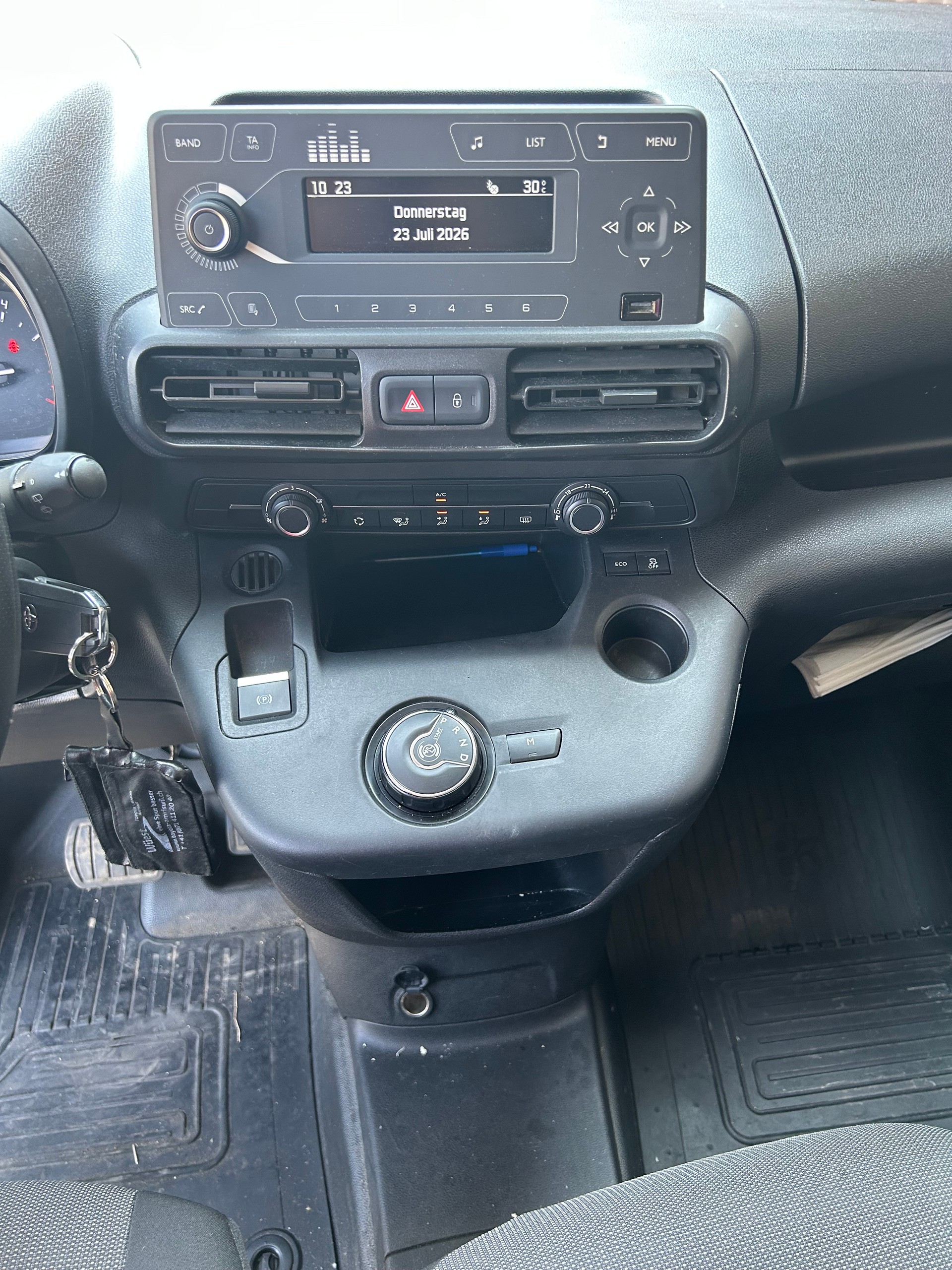 TOYOTA Proace City Van 1.5D Premium Medium Automatik mit frische Ab MFK und Service-image-10