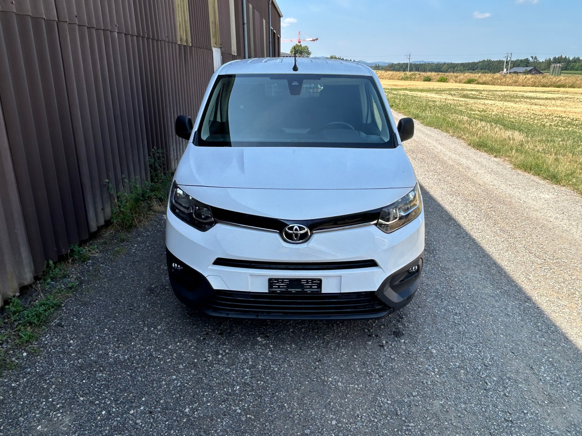 TOYOTA Proace City Van 1.5D Premium Medium Automatik mit frische Ab MFK und Service-image-1