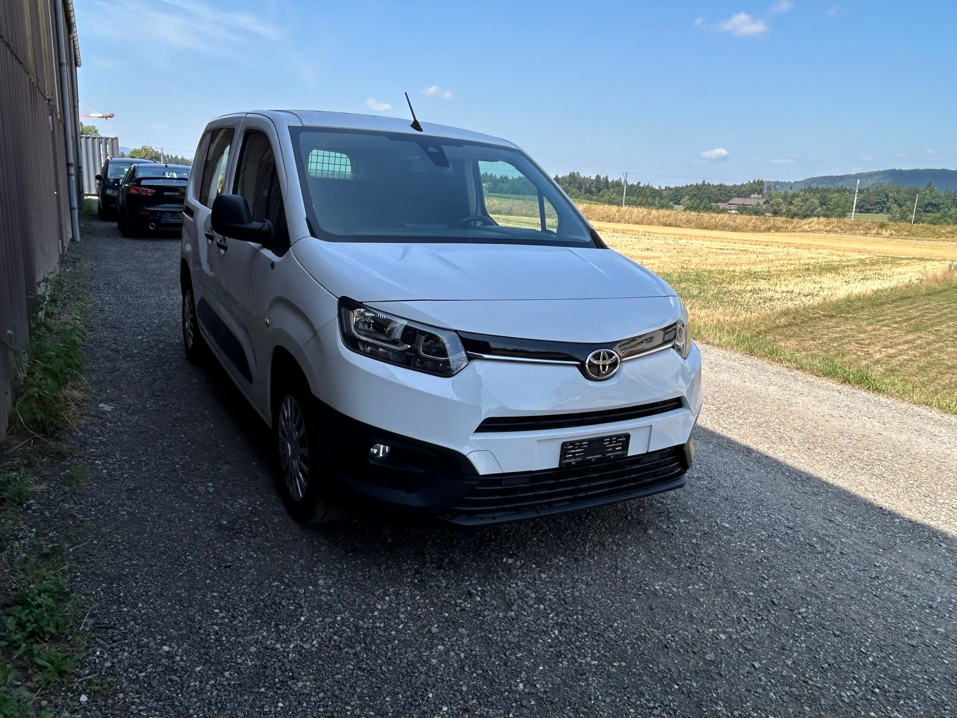 TOYOTA Proace City Van 1.5D Premium Medium Automatik mit frische Ab MFK und Service-image-2