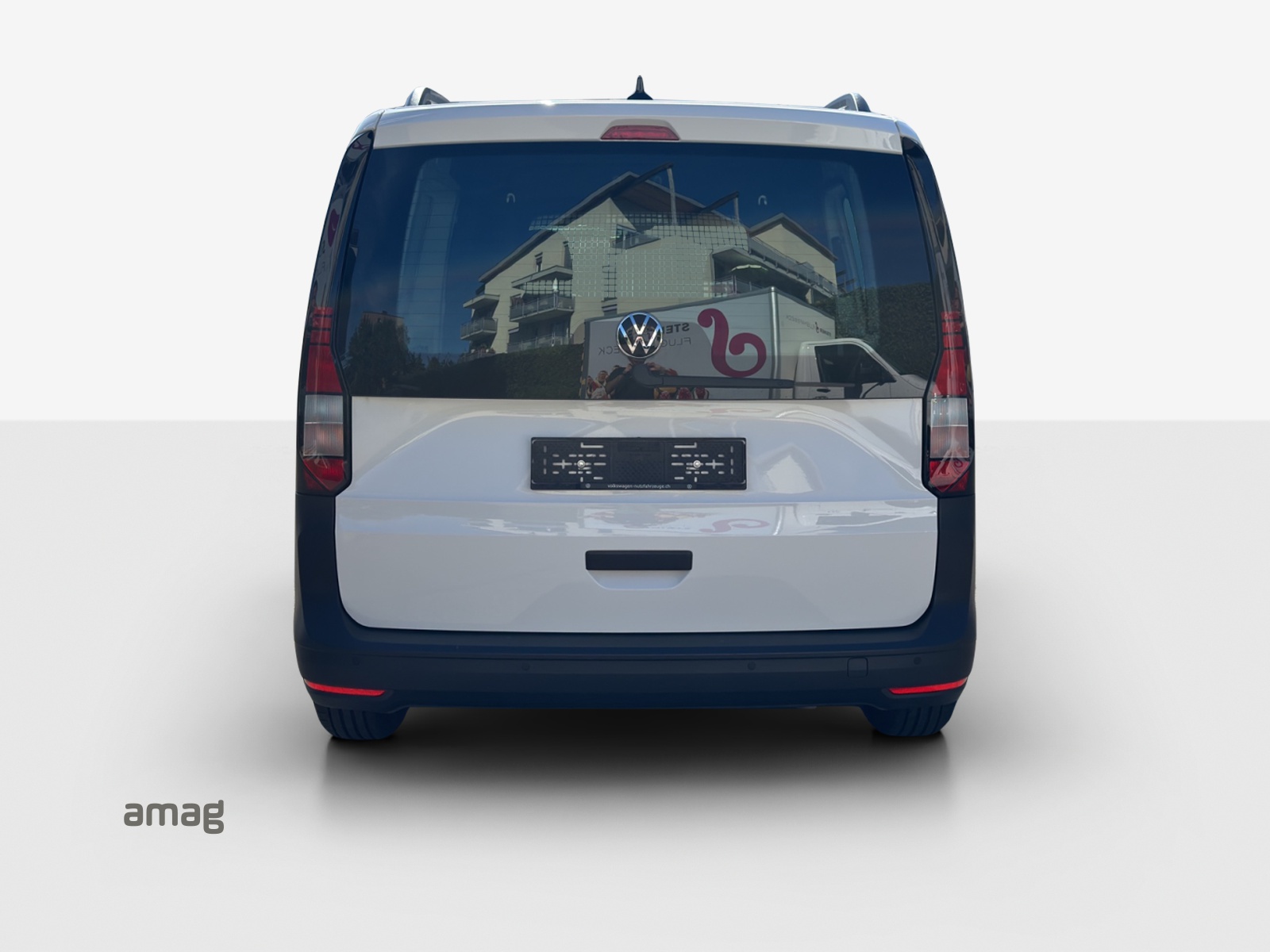 VW Caddy Cargo 2.0TDI-image-3