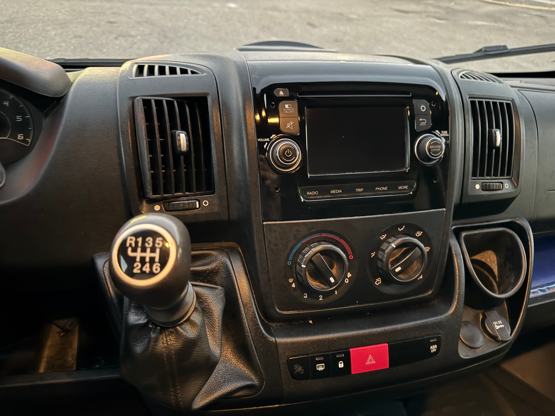 FIAT Ducato 35 tv 3.0 CNG Natural Power-image-10