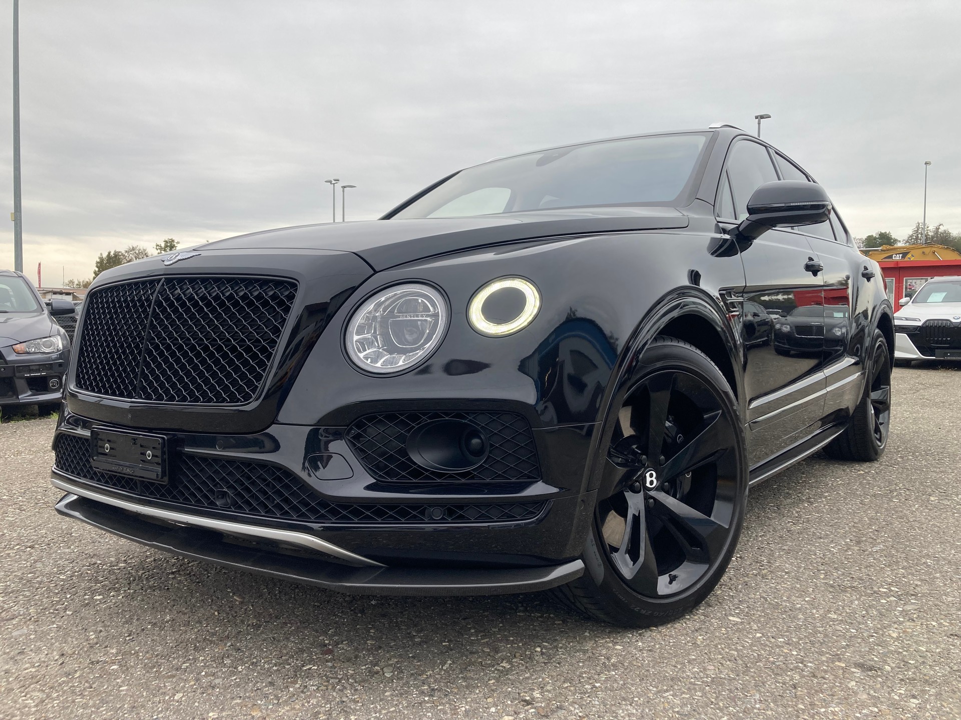 BENTLEY Bentayga W12 *Akrapovic*Blackline*-image-0