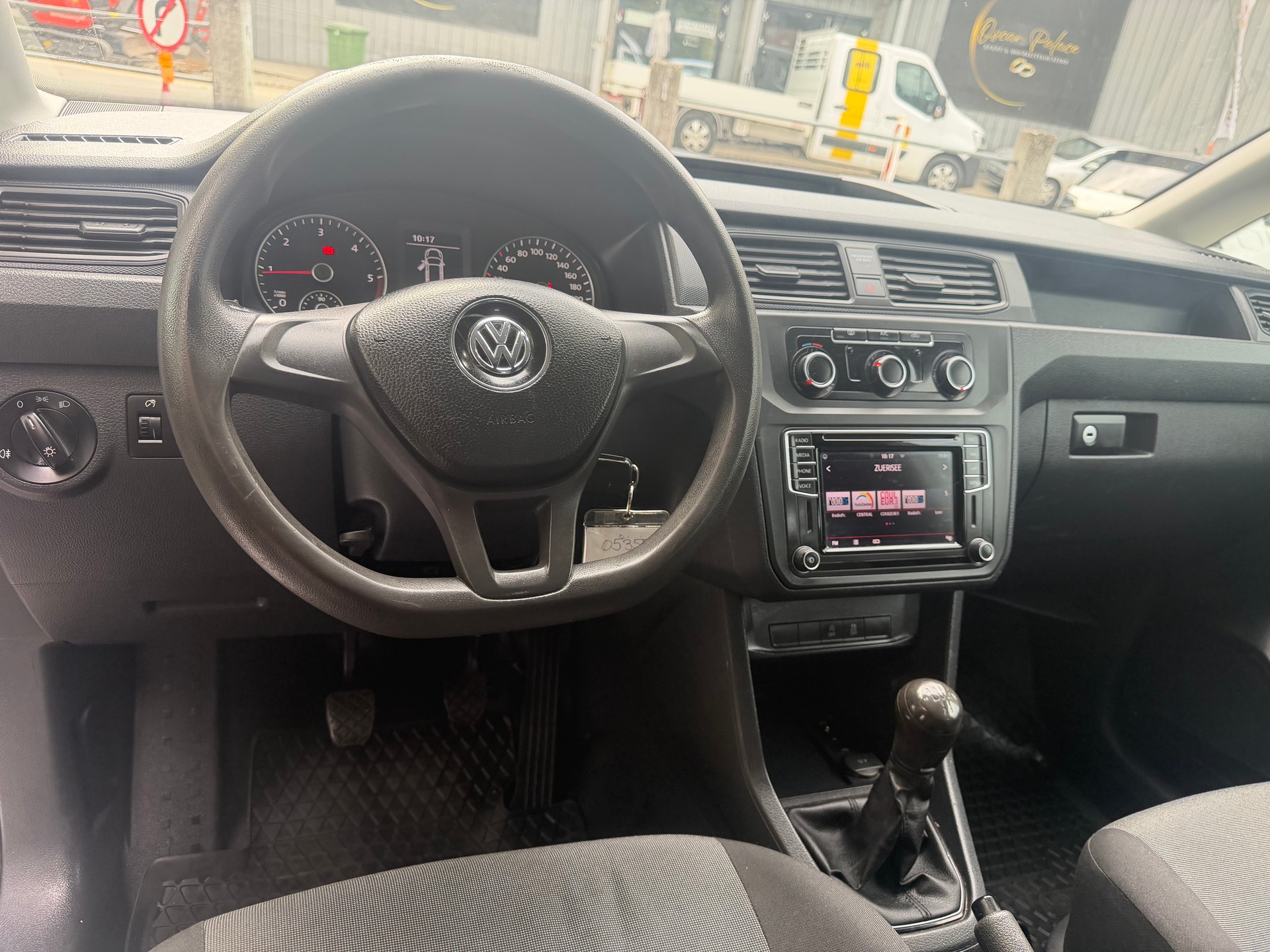 VW Caddy Maxi 2.0TDI BlueMotion Technology * Gr. Navi * Klimaanlage * PDC H * Tempomat * AHK 1500Kg * Frisch Ab MFK-image-3