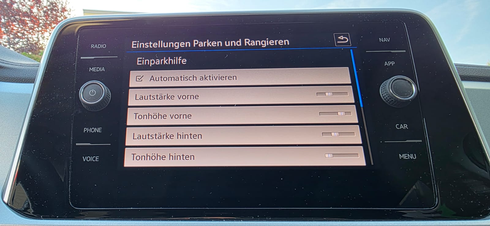 VW T-Roc 2.0 TDI SCR Life-image-16