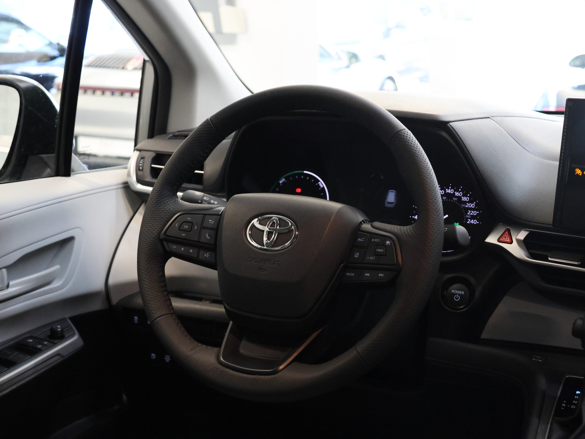 TOYOTA SIENNA 2025 HYBRID 4WD *8-SITZER*-image-21