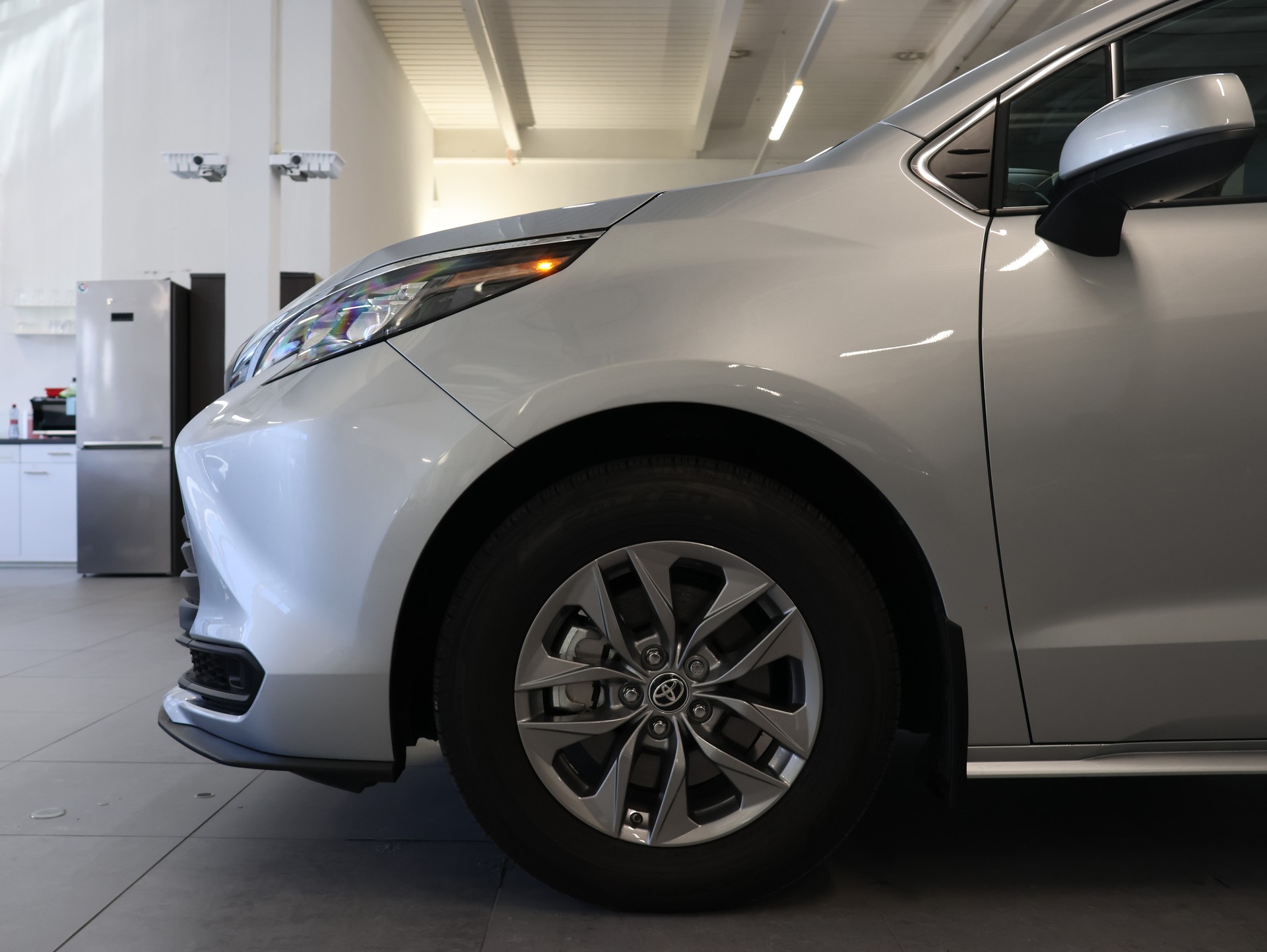 TOYOTA SIENNA 2025 HYBRID 4WD *8-SITZER*-image-7