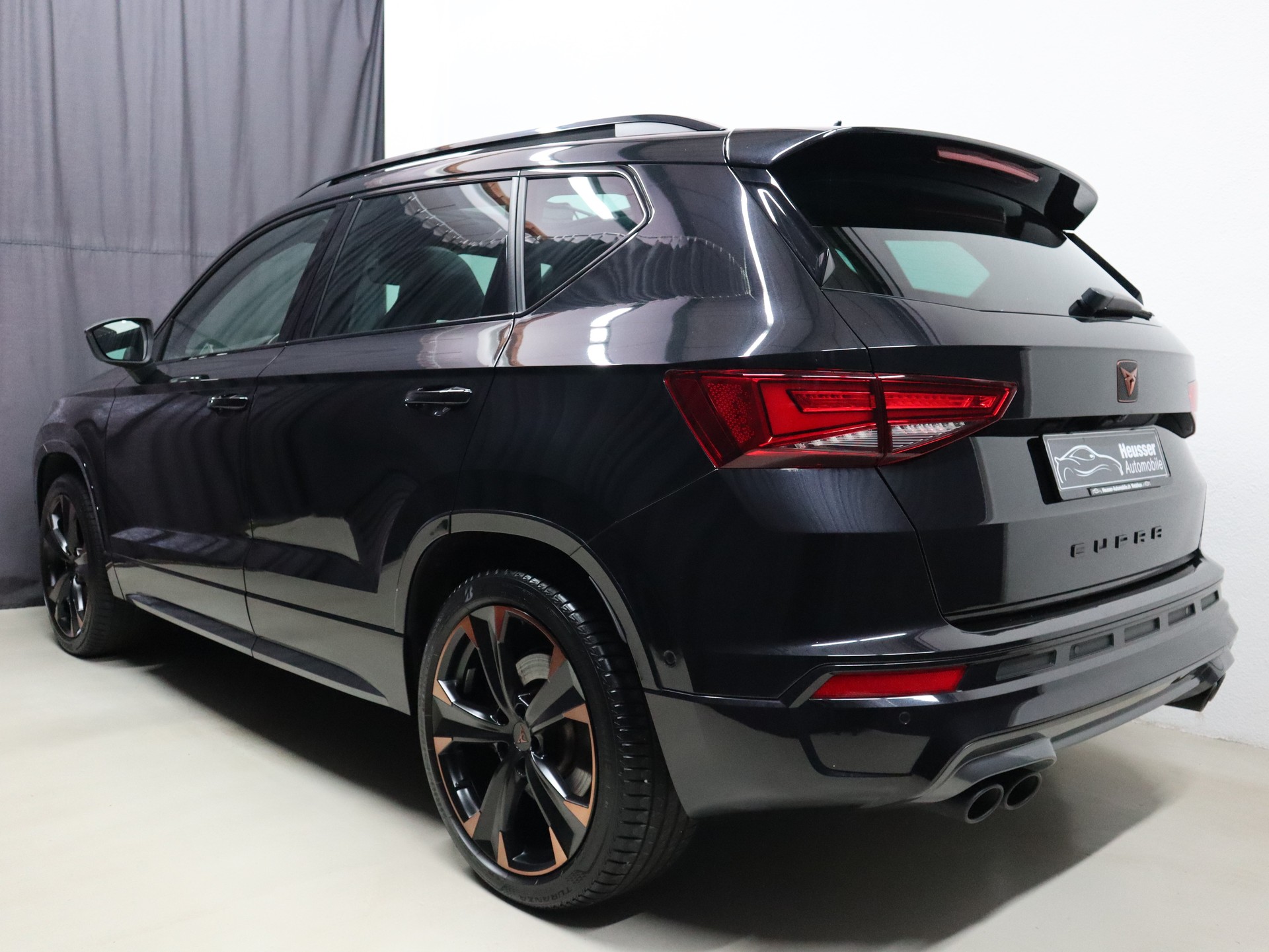 CUPRA Ateca 2.0TSI 4Drive DSG - Panorama - Navi - Beats - Sportsitze - 360° Kamera - Sitzmemory - 300 PS-image-3