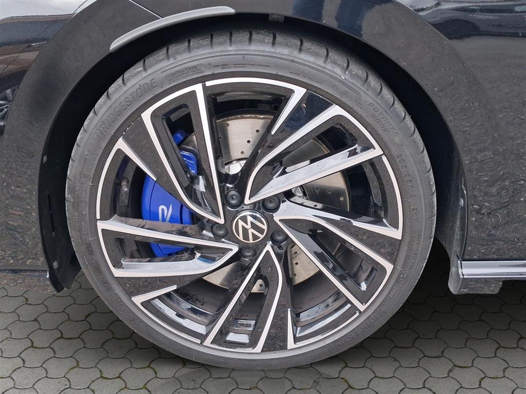 VW Golf 2.0 TSI R DSG 4Motion-image-5