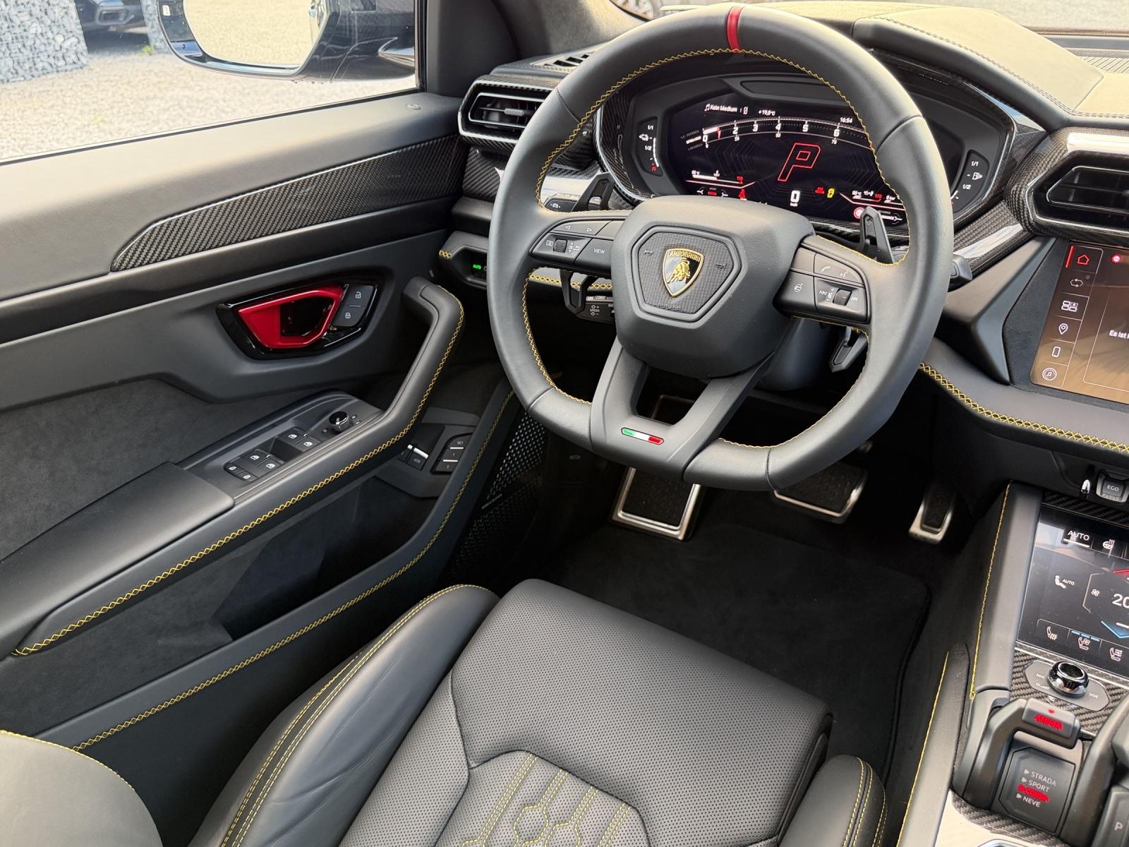 LAMBORGHINI Urus SE MY25-image-16