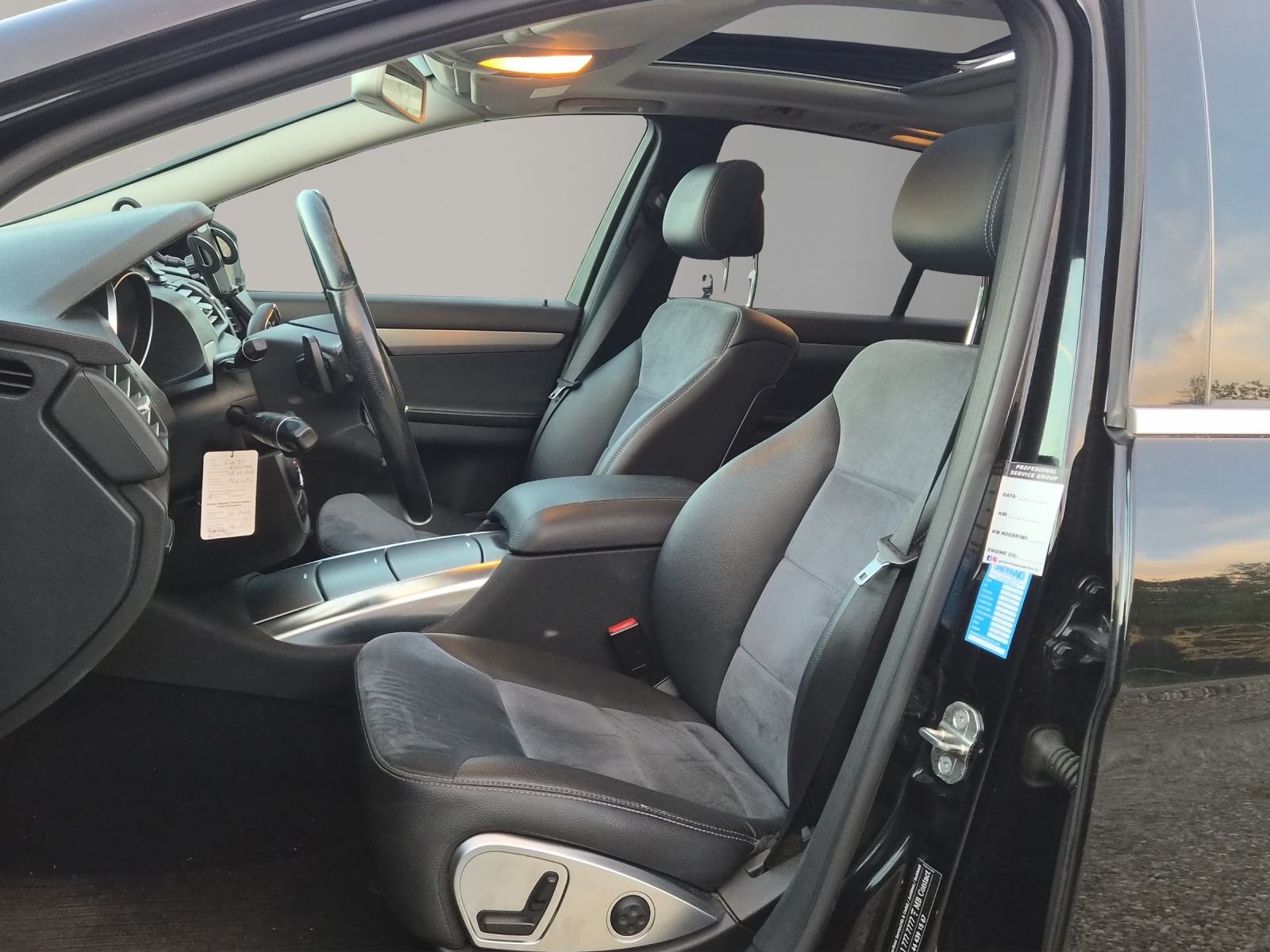 MERCEDES-BENZ R 300 CDI BlueEfficiency 7G-Tronic-image-8