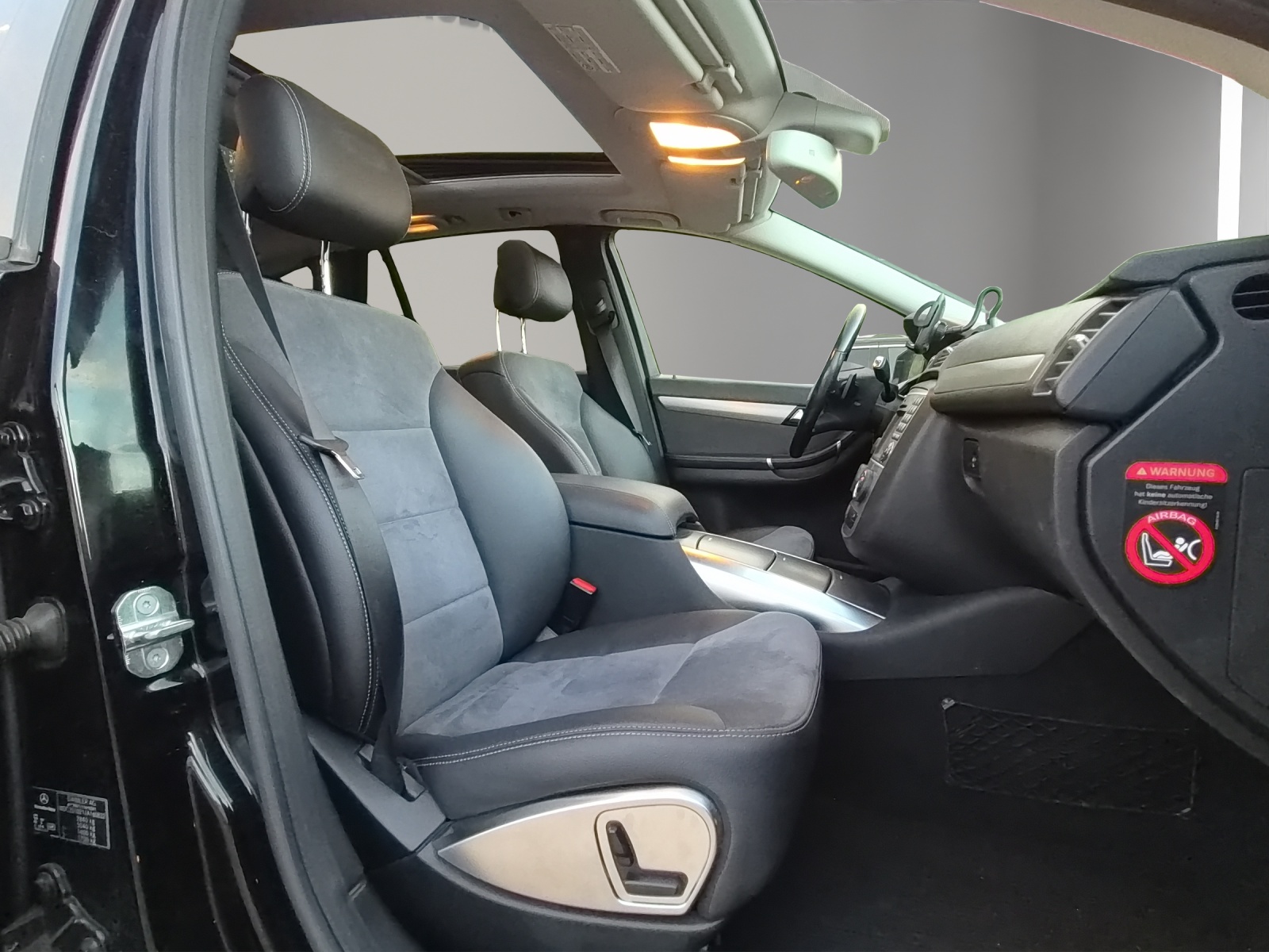 MERCEDES-BENZ R 300 CDI BlueEfficiency 7G-Tronic-image-12