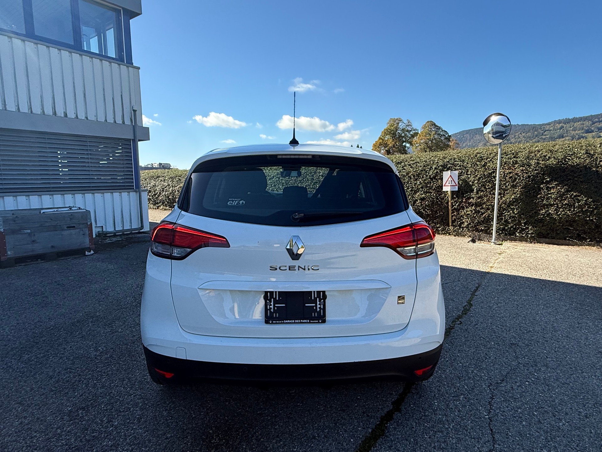 RENAULT Scénic 1.3 16V Turbo Life-image-5