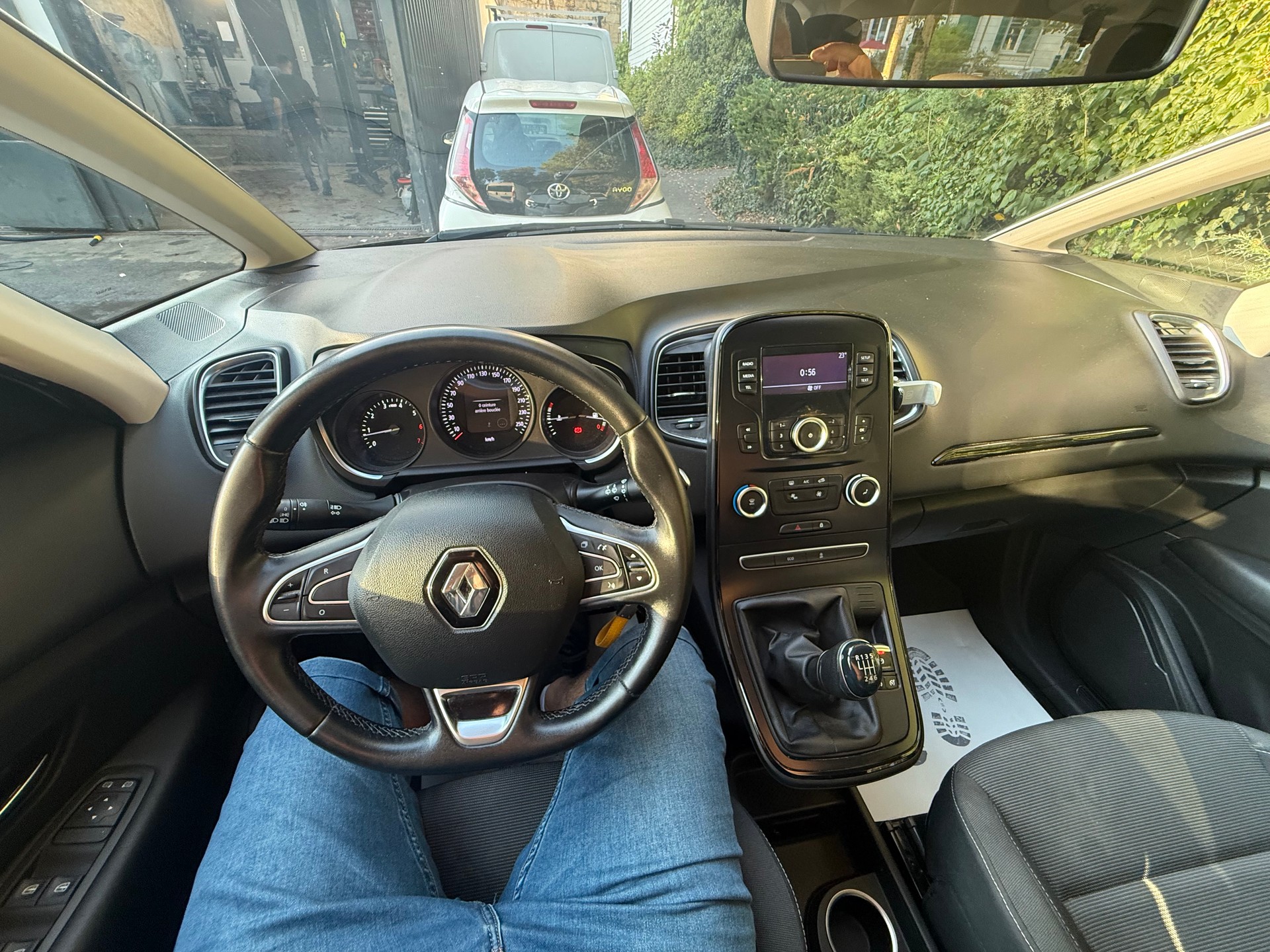 RENAULT Scénic 1.3 16V Turbo Life-image-7